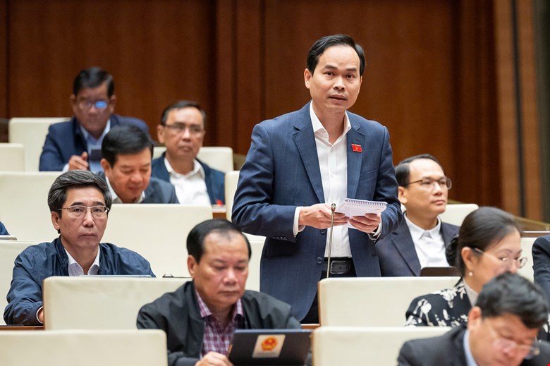Phát huy tính chủ động, sáng tạo, tự chịu trách nhiệm của chính quyền địa phương - ảnh 2