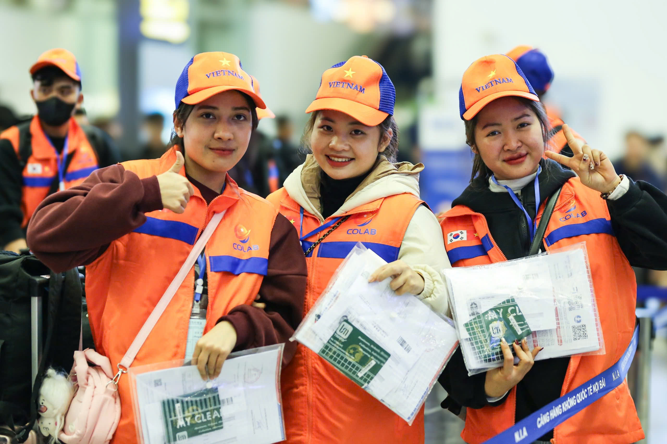 Những ai bắt buộc phải tham gia BHXH khi làm việc ở nước ngoài? - ảnh 2
