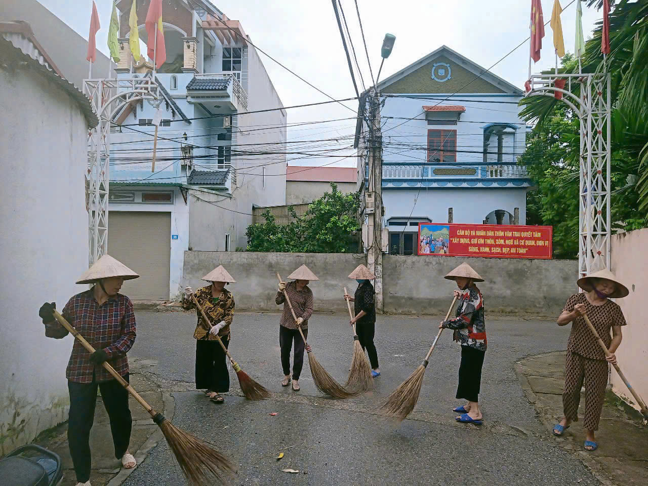 “Ngày cuối tuần xanh” của phụ nữ Hà Nội - ảnh 1