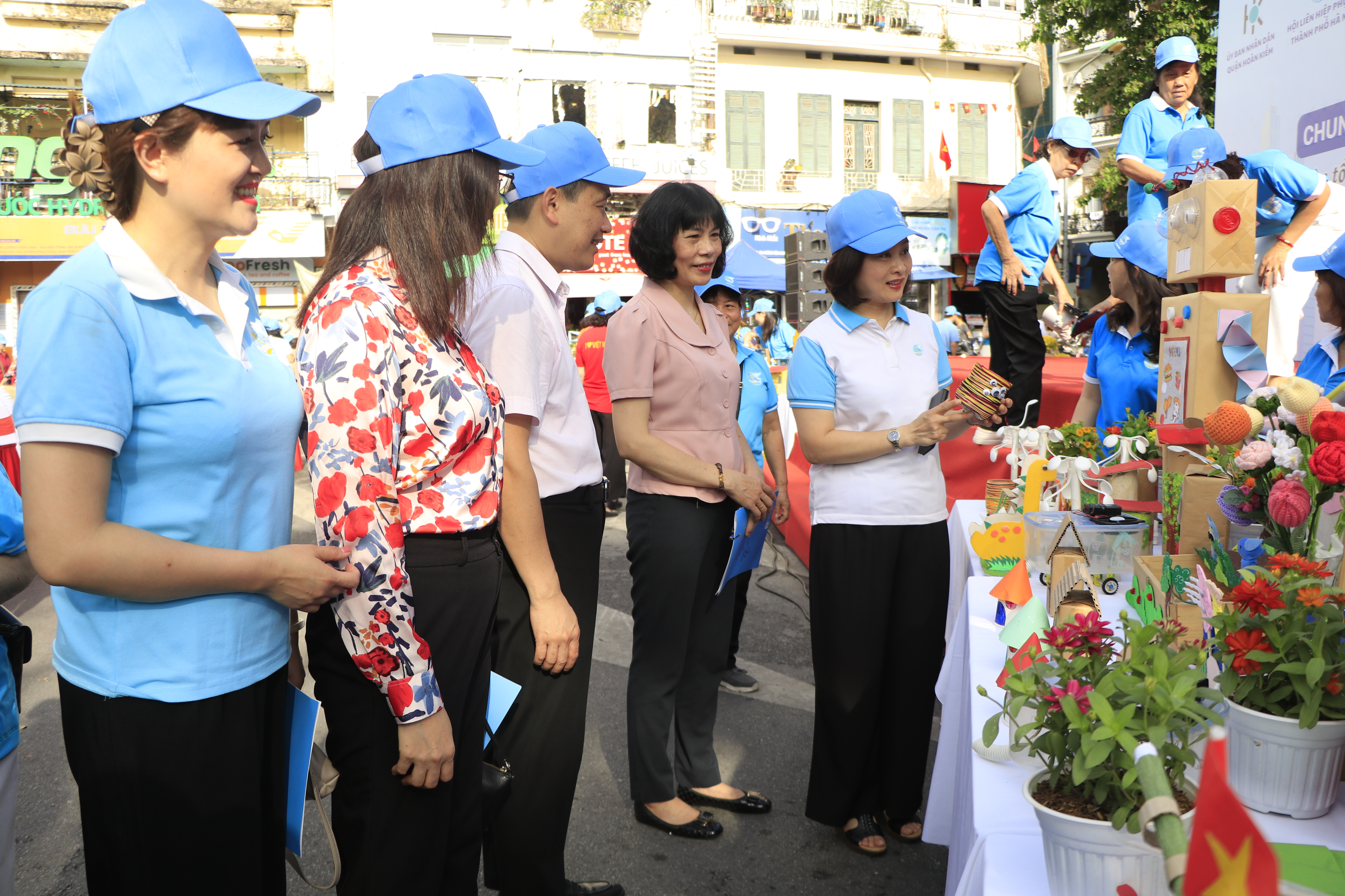 Mỗi phụ nữ là một tuyên truyền viên, lan tỏa thông điệp, hành động đẹp trong bảo vệ môi trường - ảnh 4
