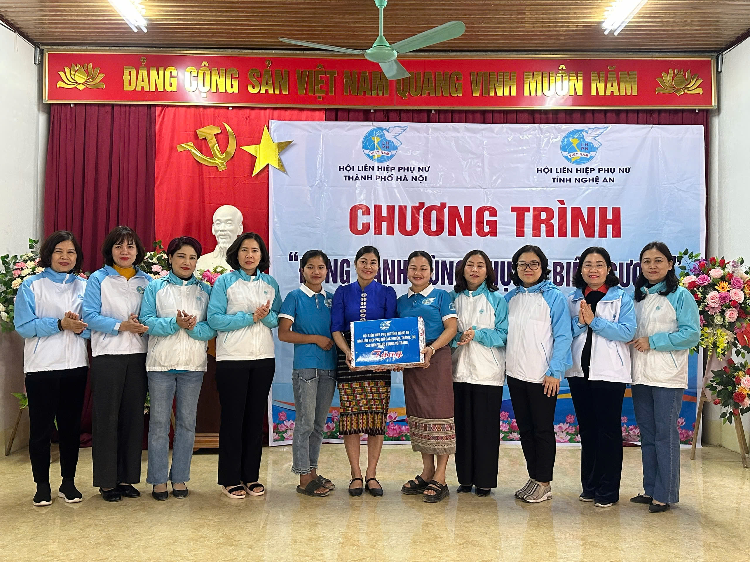 Phụ nữ Hà Nội với hành trình nghĩa tình biên giới - ảnh 3