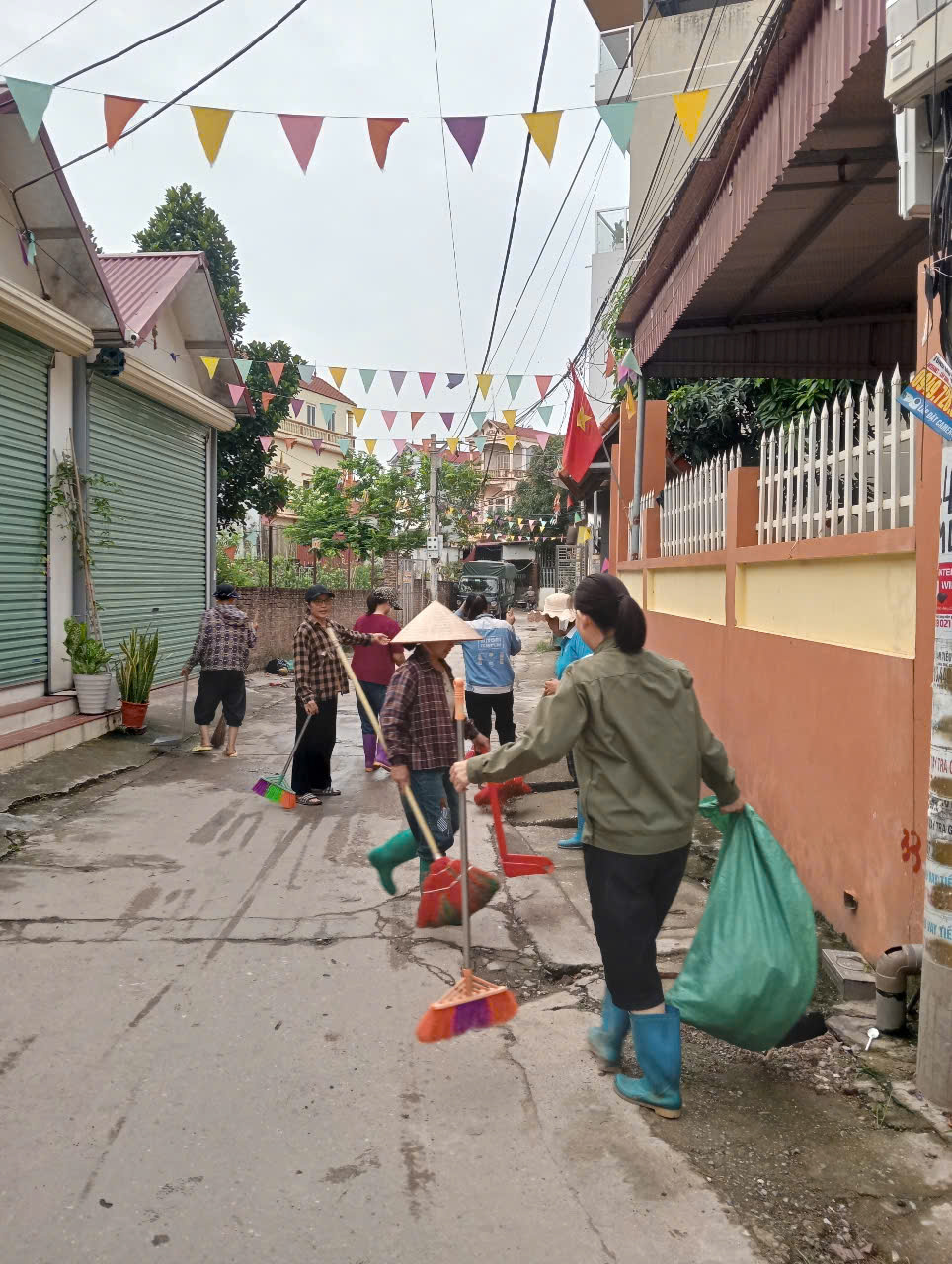 Phát động tổng vệ sinh môi trường, lan tỏa thông điệp “Phụ nữ góp phần tạo ra sự thay đổi” - ảnh 4