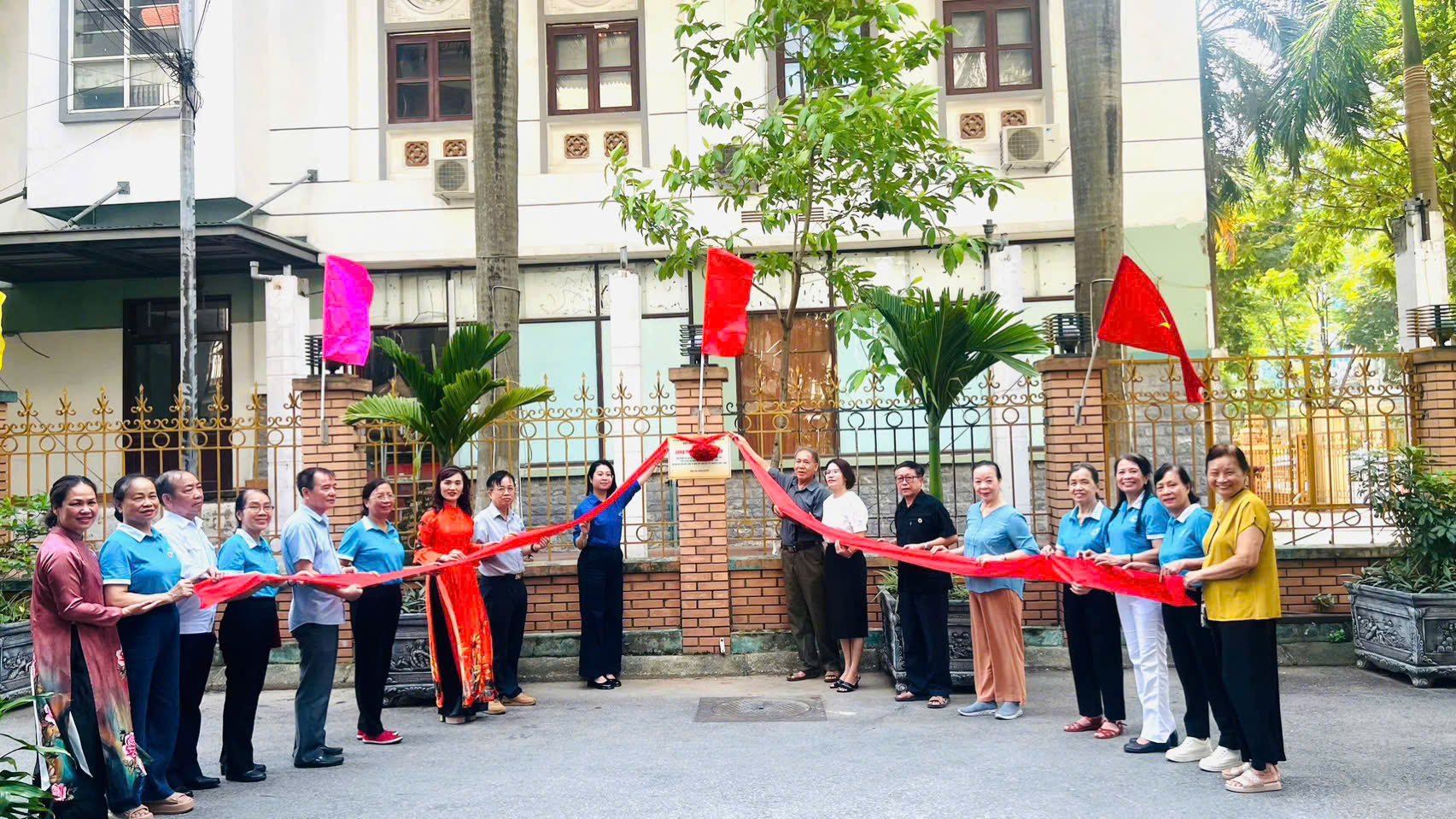 Những công trình từ “tình yêu và niềm tự hào” chào mừng ĐH Đảng bộ và MTTQ các cấp - ảnh 10