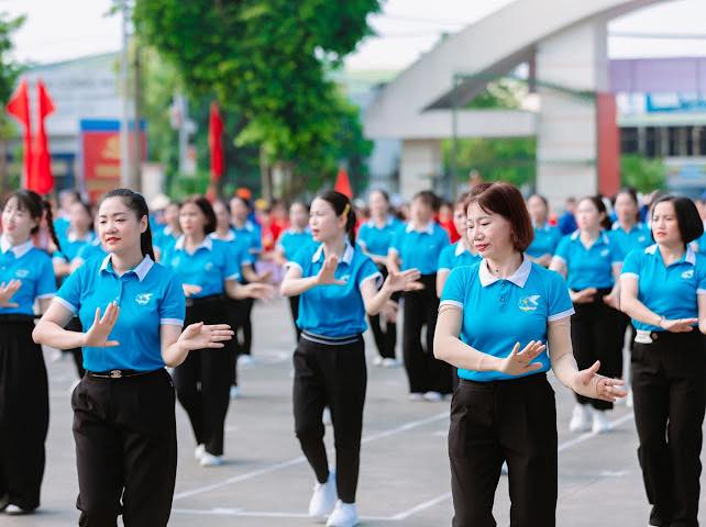 Hội LHPN xã Phúc Thịnh: 150 cán bộ, hội viên tham gia Đại hội Thể dục thể thao - ảnh 1
