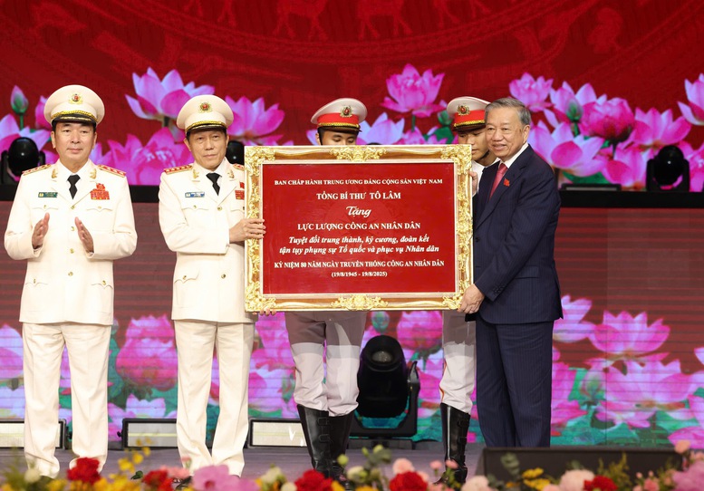 Khẳng định bản lĩnh, trí tuệ, sự trưởng thành vượt bậc của lực lượng CAND - ảnh 4