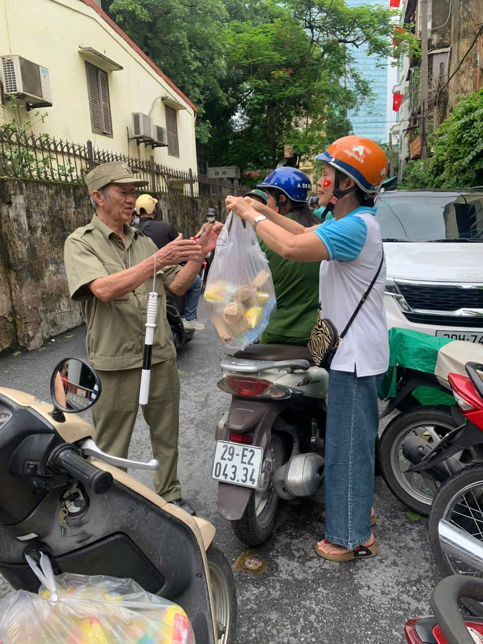 Hội LHPN phường Ngọc Hà: Ra mắt Tổ Phụ nữ tình nguyện tham gia phục vụ Đại lễ A80 - ảnh 7