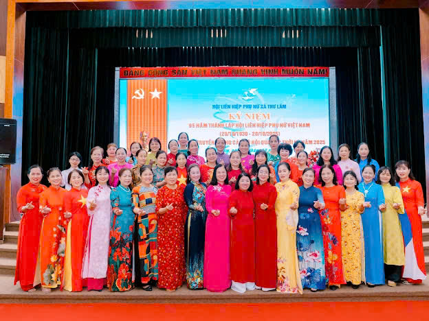 Hội LHPN xã Thư Lâm: Gặp gỡ, tri ân cán bộ Hội qua các thời kỳ - ảnh 14