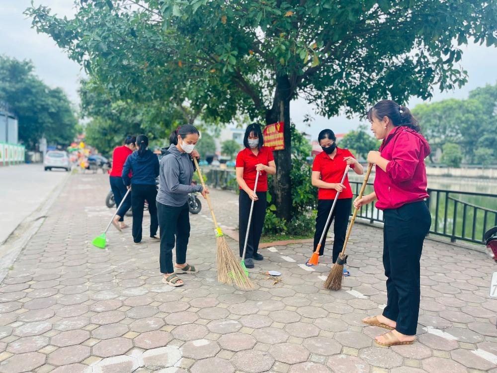 Phụ nữ Thư Lâm hưởng ứng phong trào “ba sạch” - ảnh 4