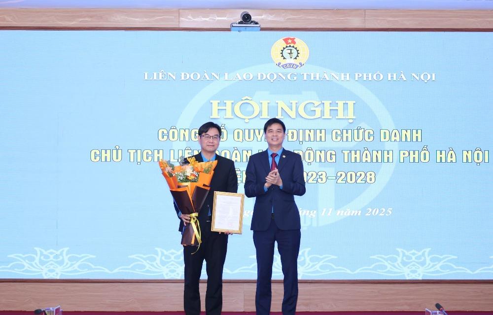 Đồng chí Nguyễn Văn Thắng giữ chức Chủ tịch LĐLĐ thành phố Hà Nội - ảnh 1