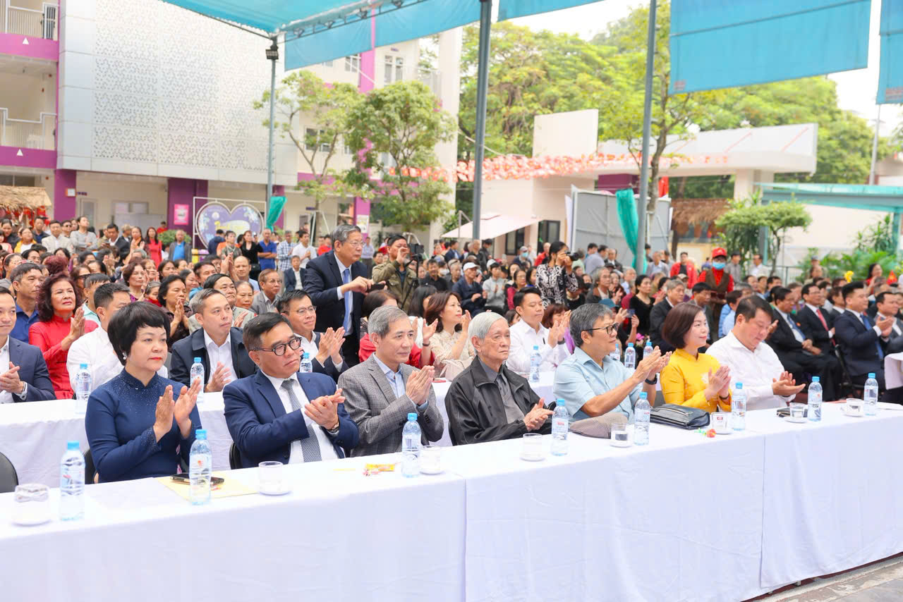 Thắm tình “đại đoàn kết toàn dân” tại phường Giảng Võ - ảnh 1