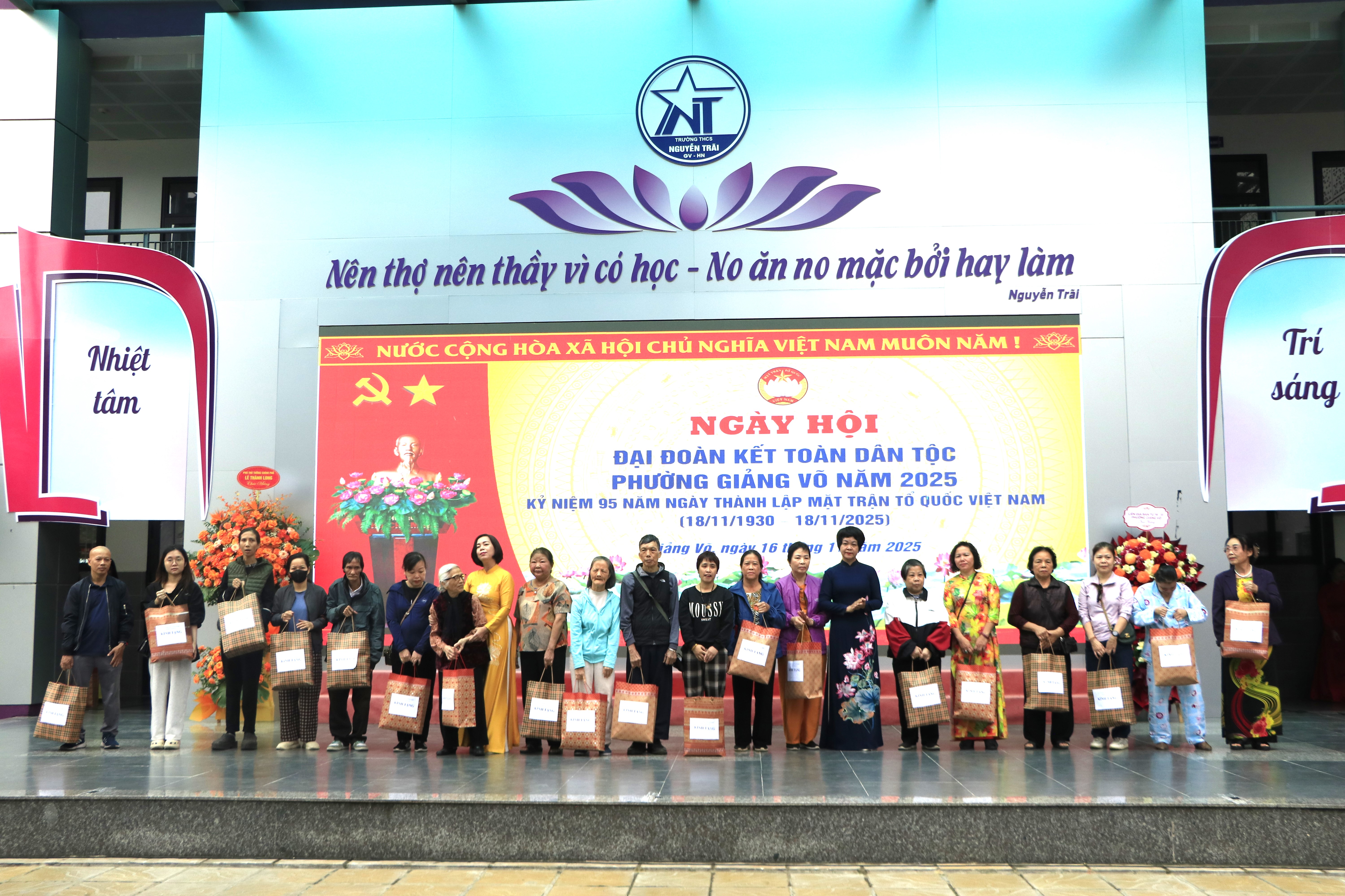 Thắm tình “đại đoàn kết toàn dân” tại phường Giảng Võ - ảnh 7