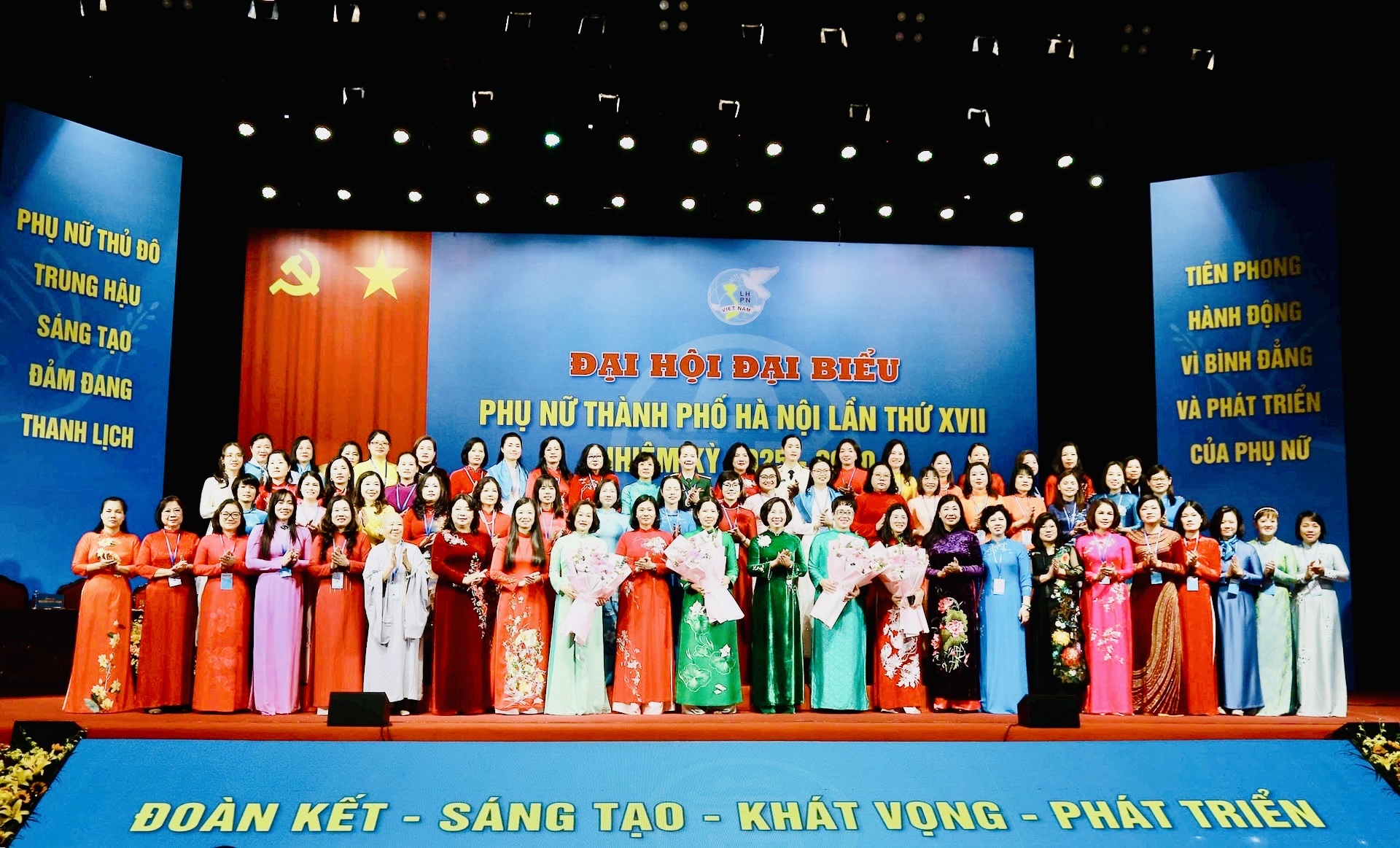 Hội LHPN xã Thư Lâm: Quyết tâm triển khai hiệu quả Nghị quyết Đại hội đại biểu phụ nữ thành phố Hà Nội 2025-2030 - ảnh 1