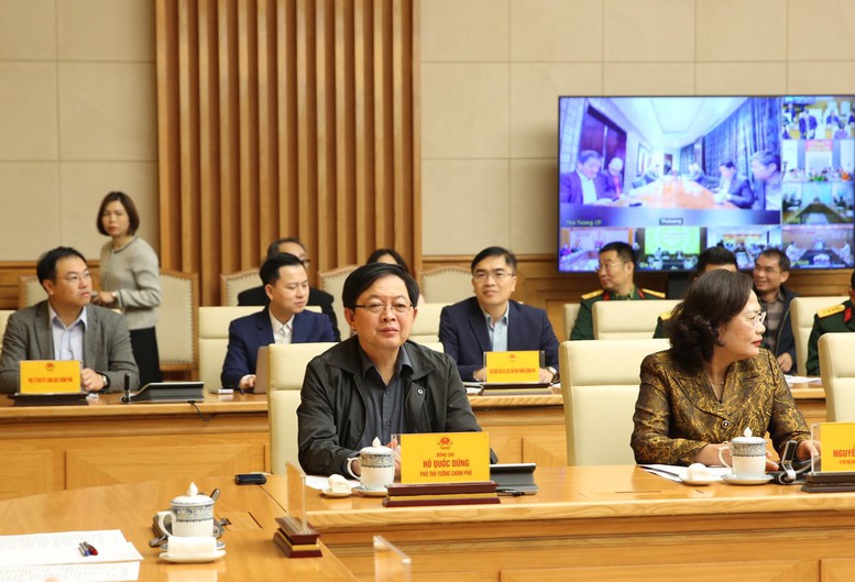 Từ Nam Phi, Thủ tướng chủ trì cuộc họp trực tuyến về ứng phó, khắc phục hậu quả mưa lũ - ảnh 3