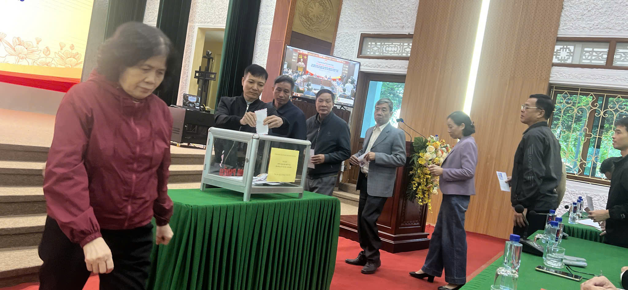 MTTQ xã Thư Lâm: Ủng hộ đồng bào miền Trung, Tây Nguyên bị thiệt hại do mưa lũ - ảnh 4