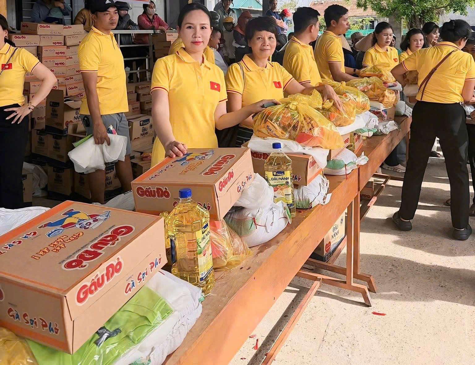 Hội LHPN xã Đông Anh: Kêu gọi hơn 800 triệu đồng ủng hộ đồng bào miền Trung, Tây Nguyên bị ảnh hưởng bởi mưa lũ - ảnh 1