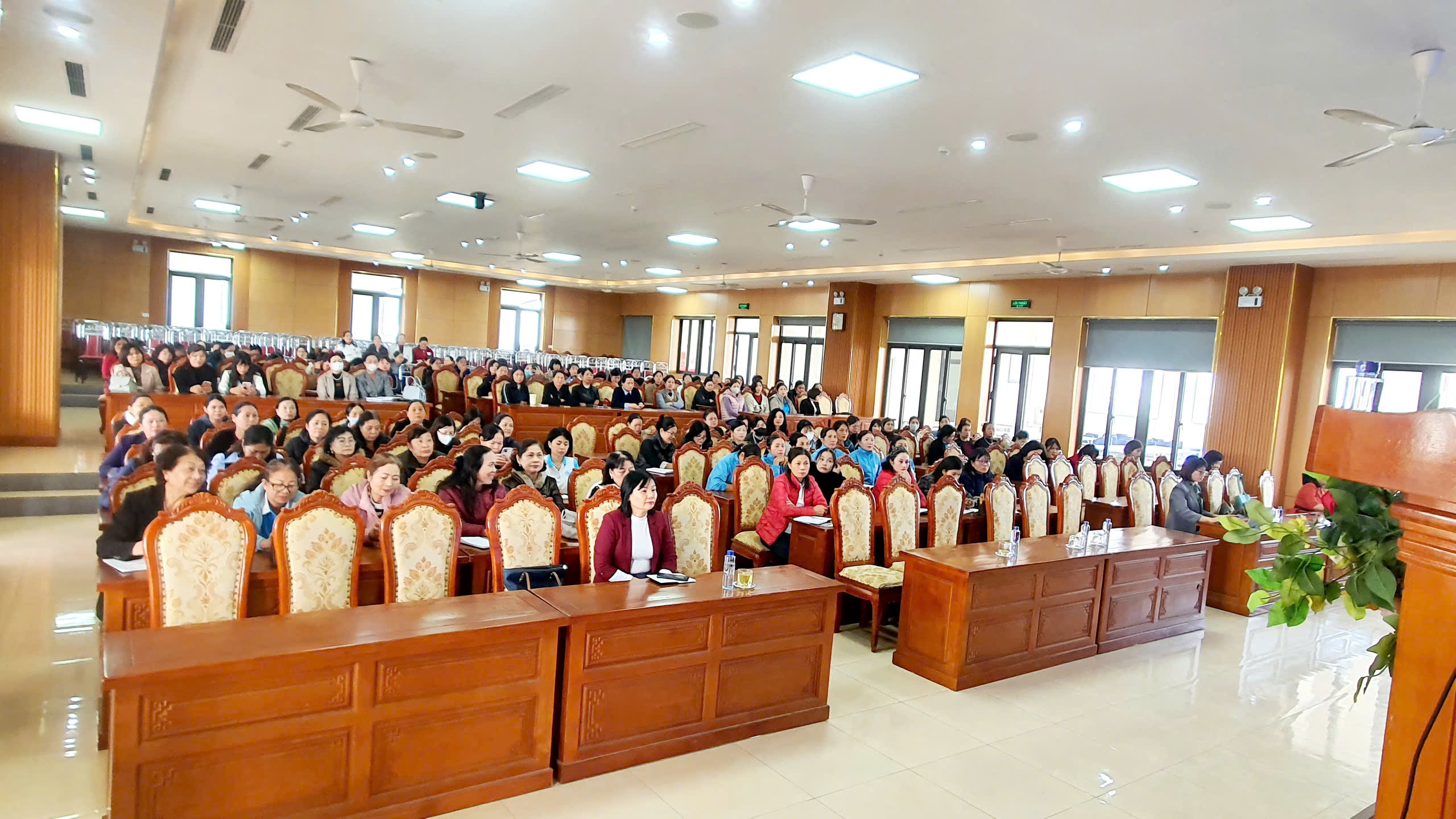 Hội LHPN xã Thư Lâm: Tập huấn nghiệp vụ công tác Hội năm 2025 - ảnh 2