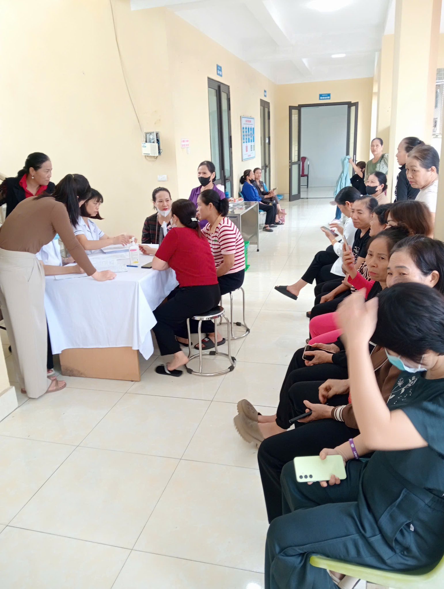 Hội LHPN xã Phúc Thịnh: Khám, tầm soát ung thư cho hội viên phụ nữ - ảnh 4