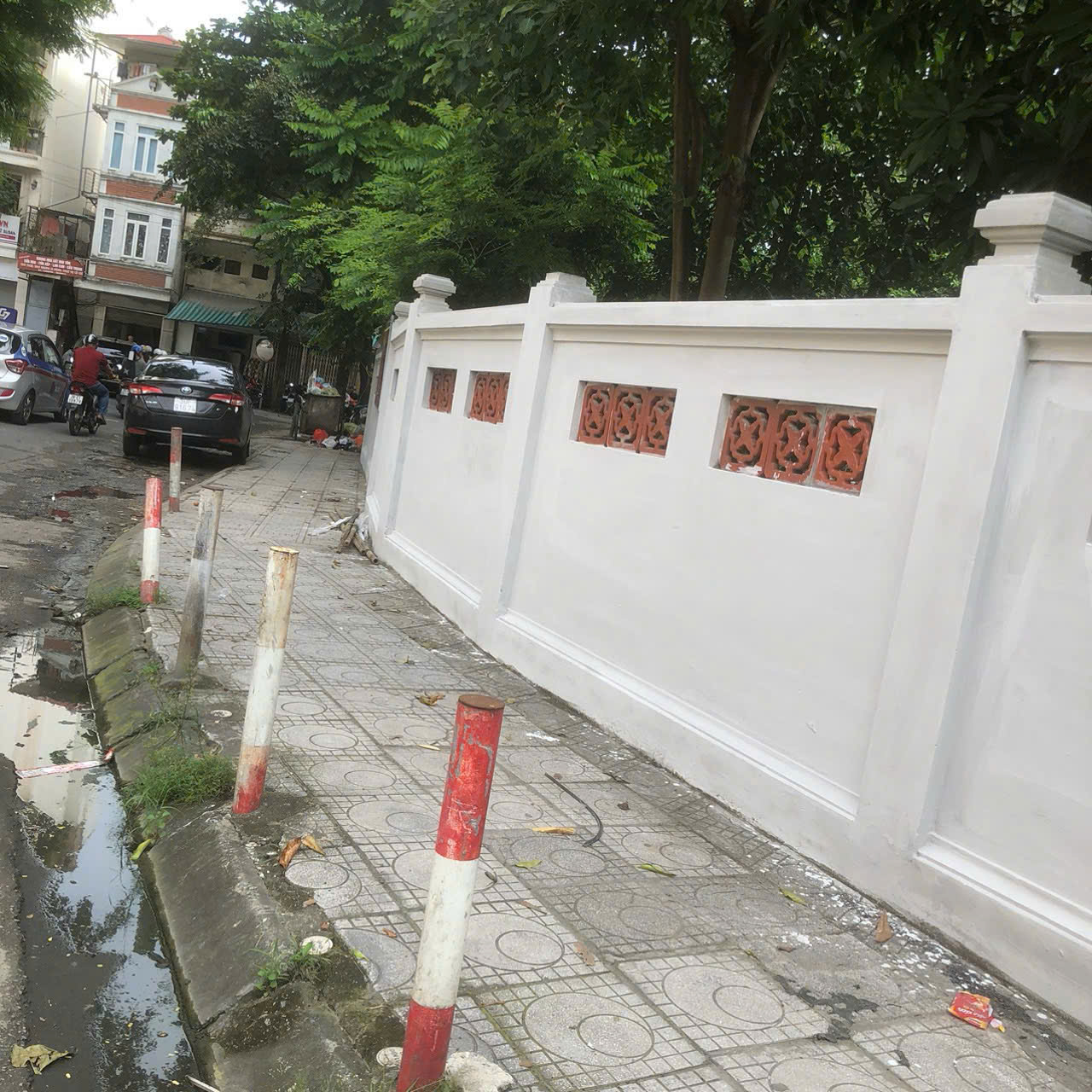 Hội LHPN phường Ba Đình: Gắn biển công trình “Tuyến phố văn minh, đoạn đường xanh nở hoa” - ảnh 3