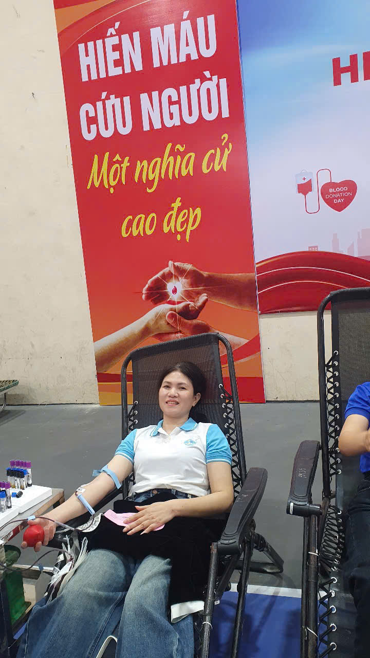 Hội LHPN xã Thư Lâm: Tích cực tham gia “Ngày Chủ nhật Hồng” hiến máu tình nguyện - ảnh 9