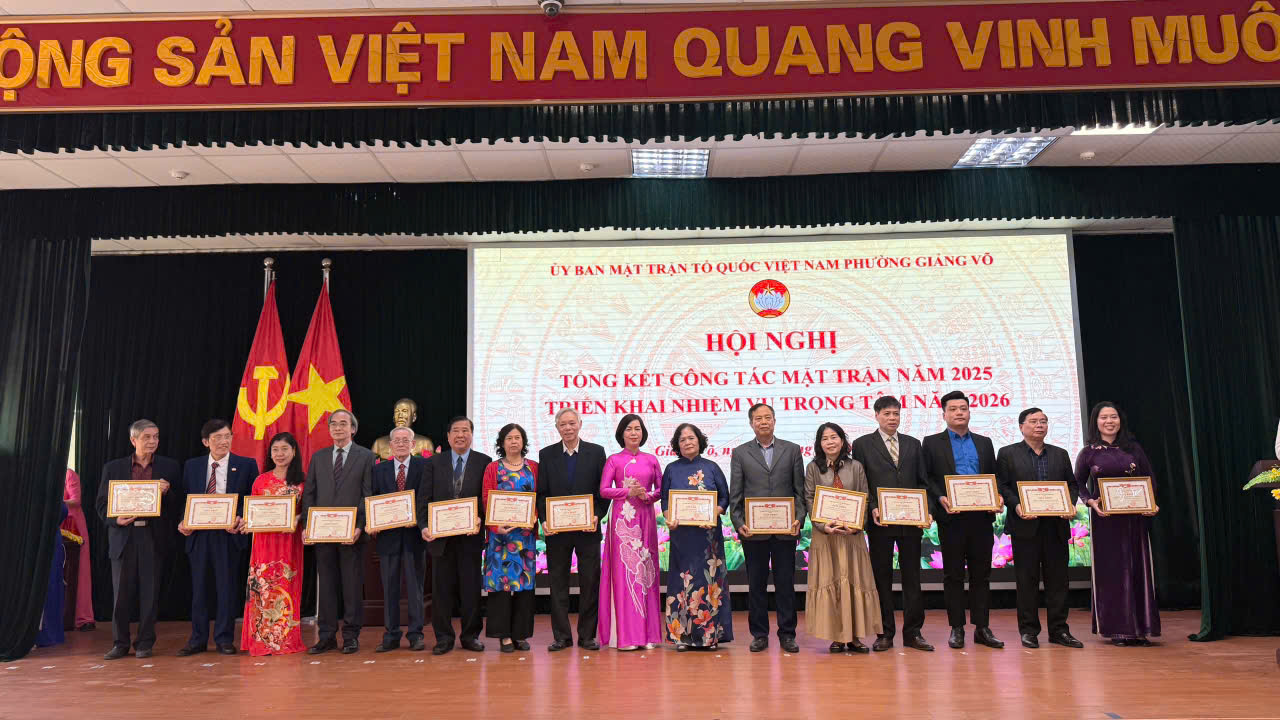 Ủy ban MTTQ Việt Nam phường Giảng Võ tổng kết công tác Mặt trận năm 2025 - ảnh 2