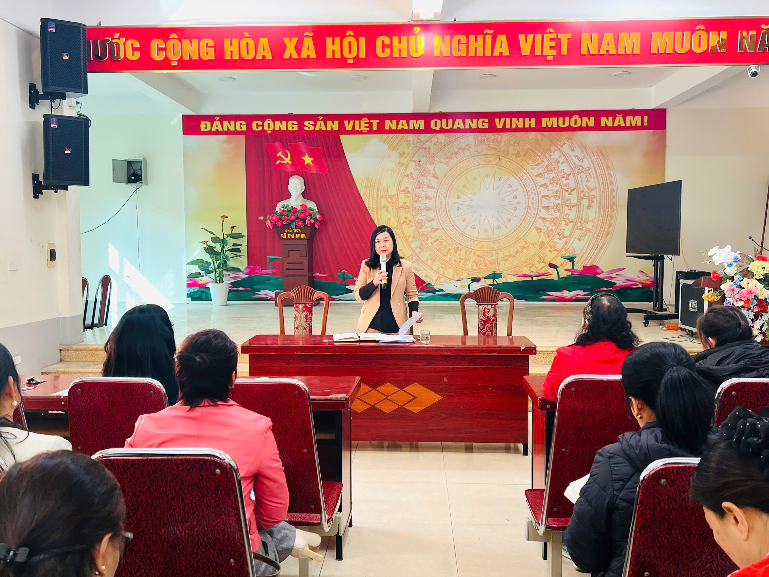 Hội LHPN xã Thư Lâm tổ chức Hội nghị giới thiệu nhân sự ứng cử đại biểu HĐND xã - ảnh 1