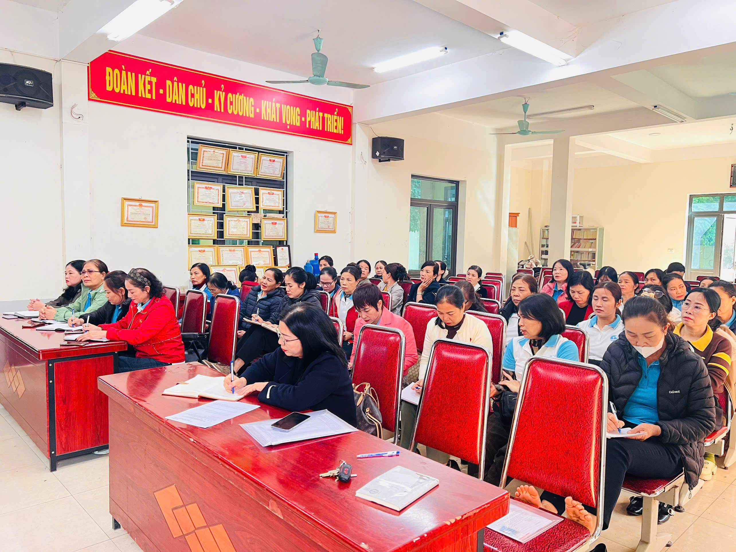 Hội LHPN xã Thư Lâm tổ chức Hội nghị giới thiệu nhân sự ứng cử đại biểu HĐND xã - ảnh 5