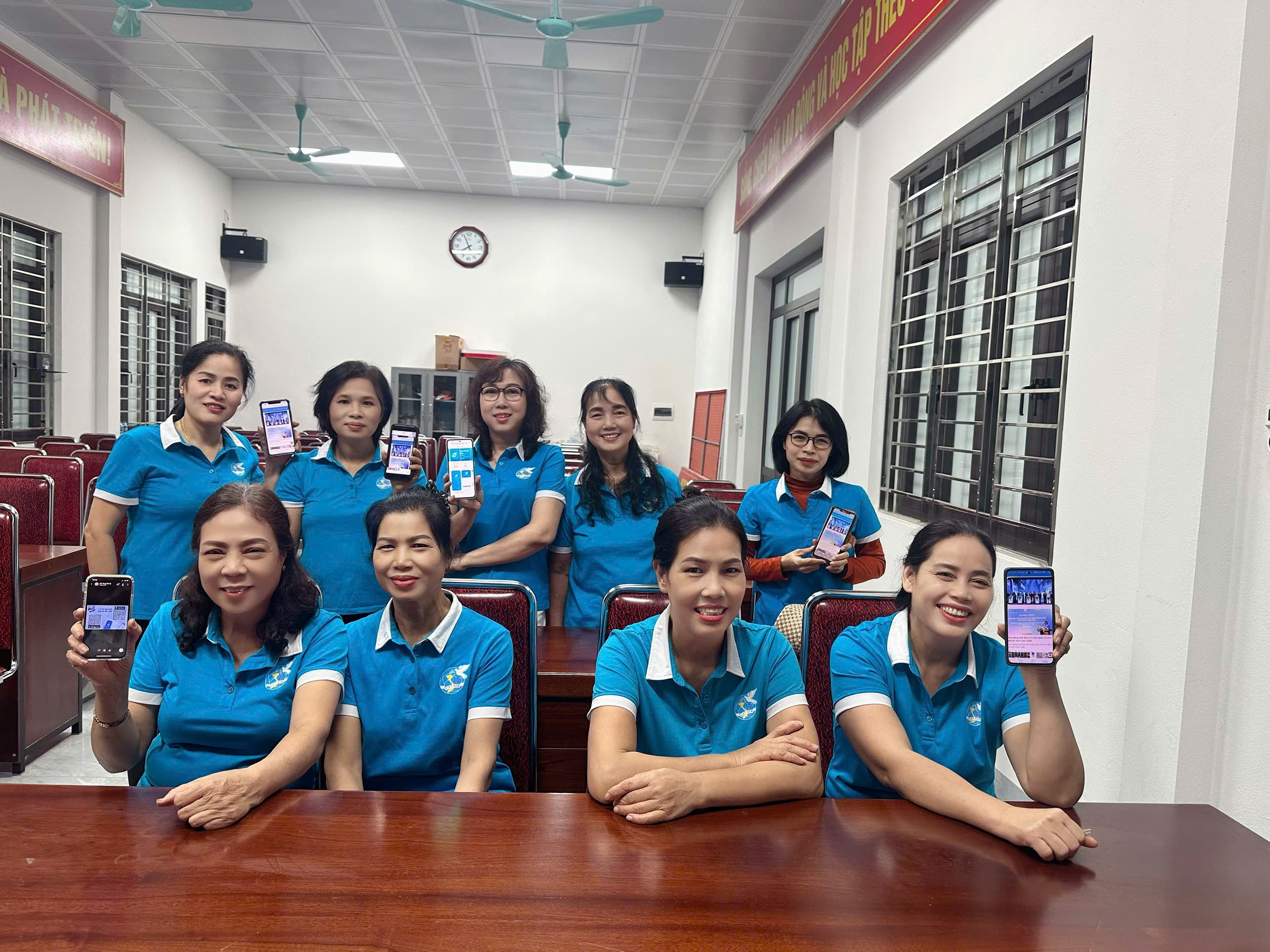 Phụ nữ xã Thư Lâm: Tiên phong chuyển đổi số với ứng dụng app “Phụ nữ Việt Nam” - ảnh 8