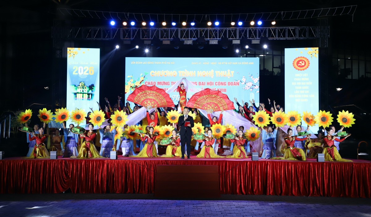 Sôi nổi Chương trình nghệ thuật chào mừng thành công Đại hội Công đoàn thành phố Hà Nội lần thứ XVIII - ảnh 3