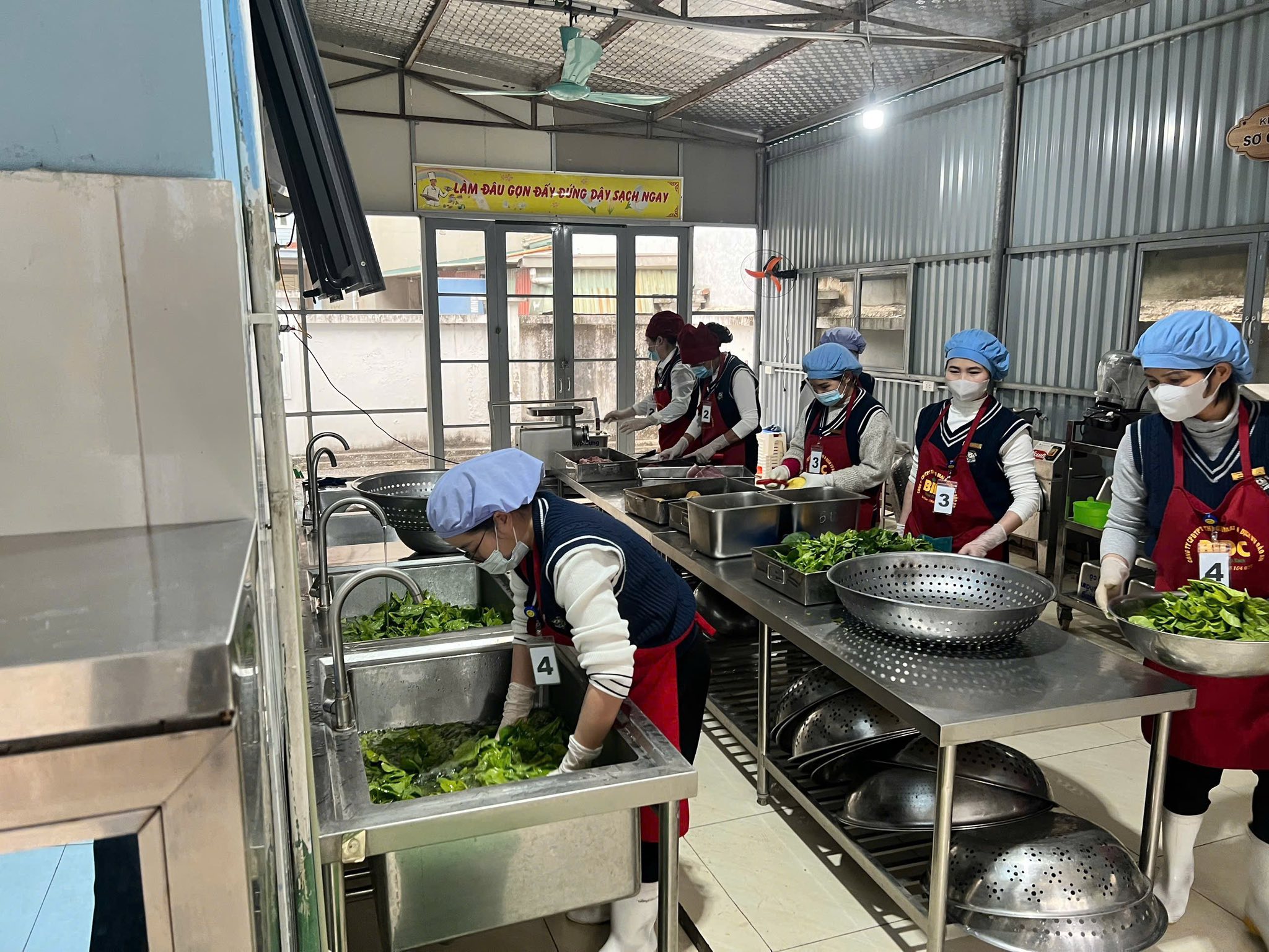 Hội LHPN xã Phúc Thịnh: Phối hợp giám sát công tác vệ sinh an toàn thực phẩm - ảnh 2