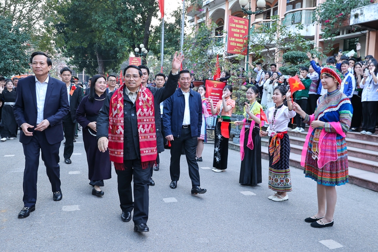 Thủ tướng dự khởi công 3 ngôi trường của “tình dân tộc, nghĩa đồng bào“ - ảnh 1