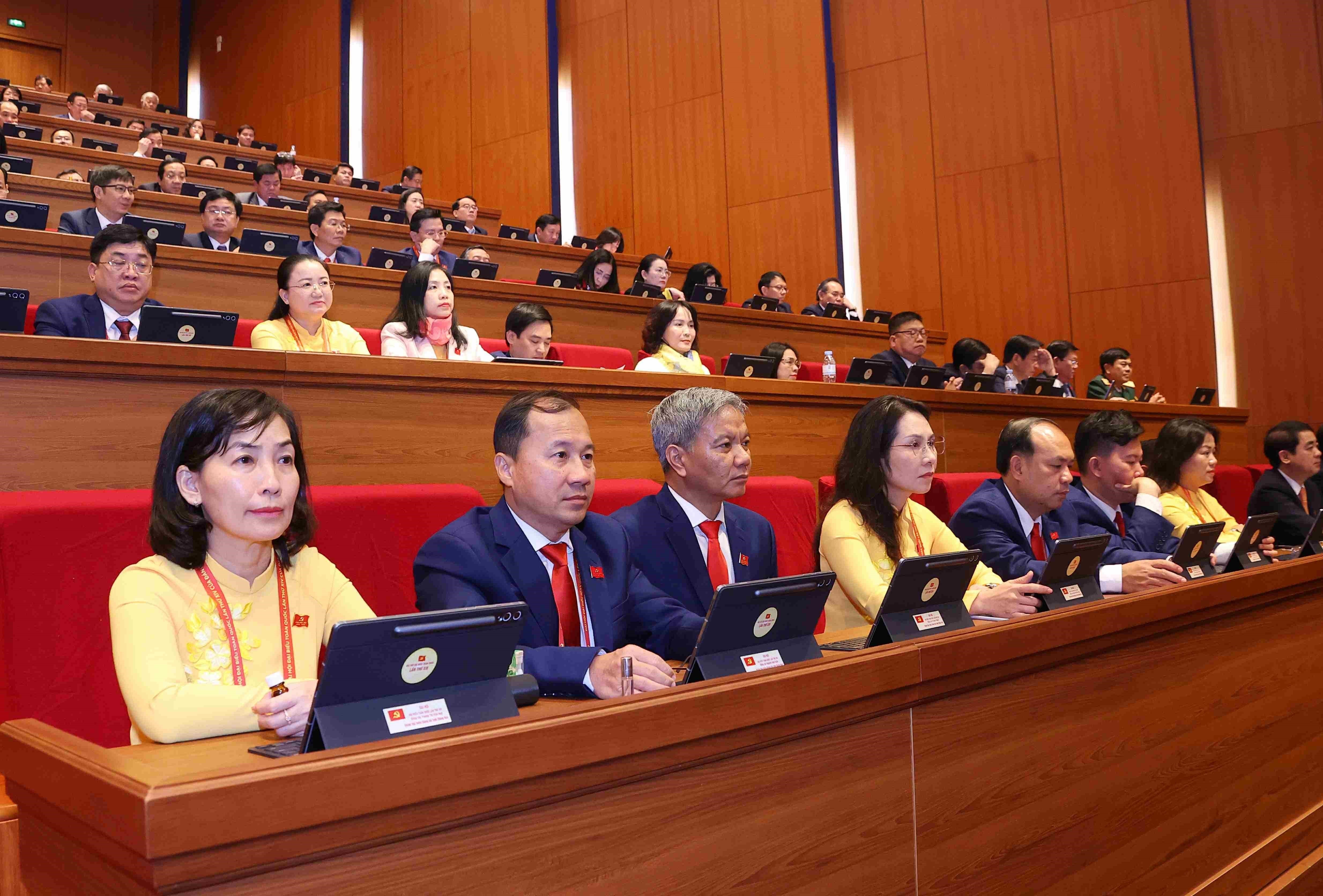 Một số hình ảnh đẹp của đại biểu nữ tại phiên khai mạc Đại hội XIV của Đảng - ảnh 8