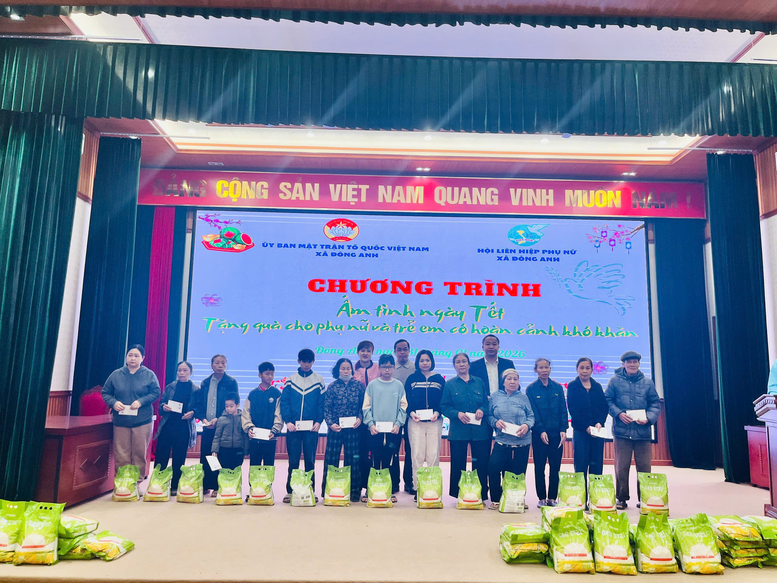 Phụ nữ Đông Anh: Chăm lo phụ nữ và trẻ em có hoàn cảnh khó khăn dịp Tết nguyên đán - ảnh 3