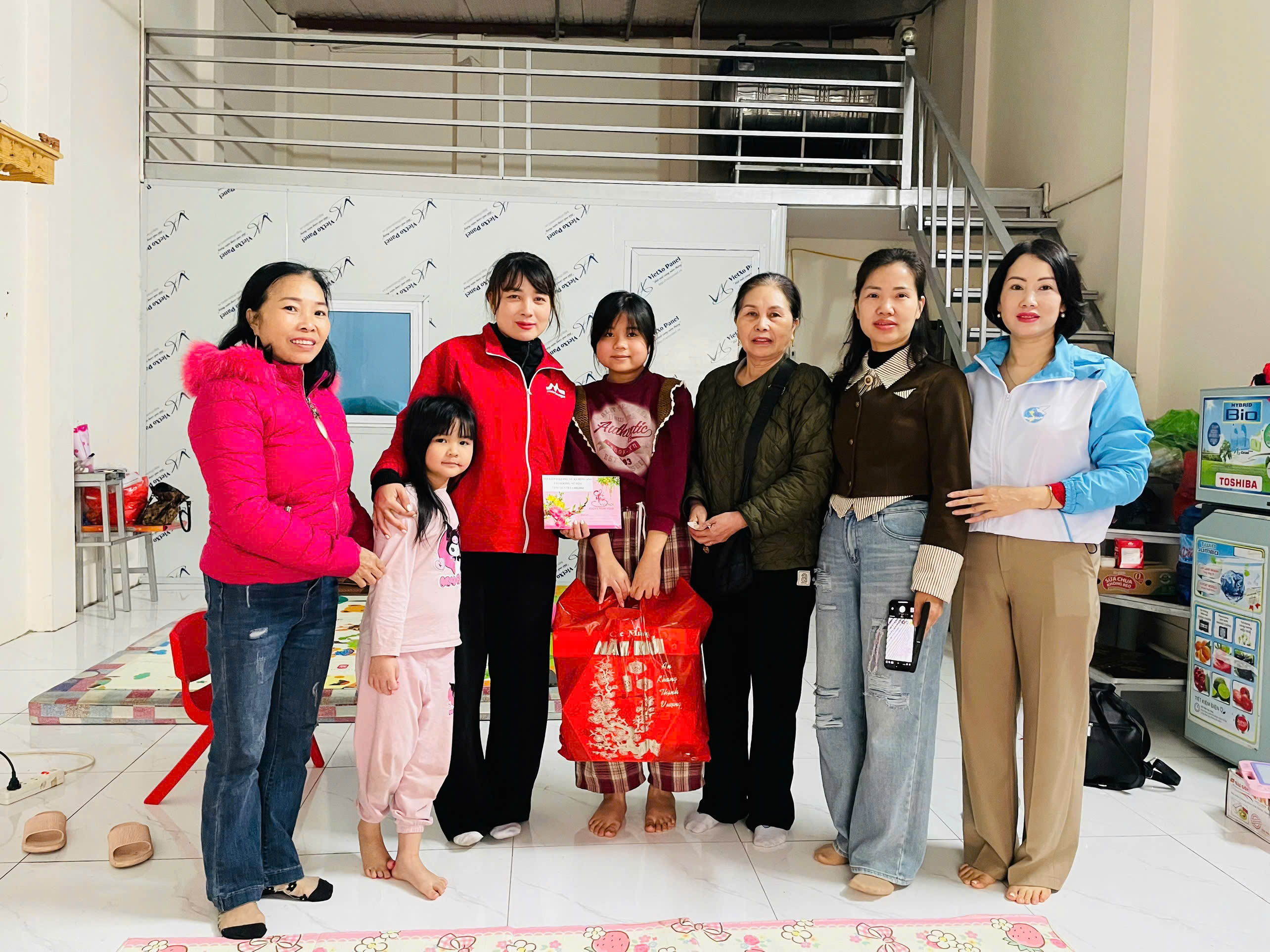 Lan tỏa yêu thương từ chương trình “Mẹ đỡ đầu” - ảnh 2