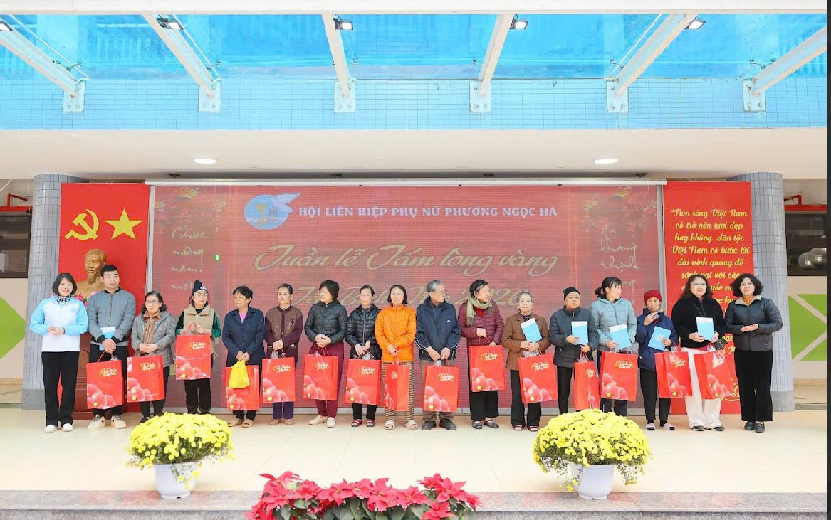 Hội LHPN phường Ngọc Hà: Tổ chức chương trình “Tuần lễ tấm lòng vàng” dịp Tết Bính Ngọ - ảnh 2