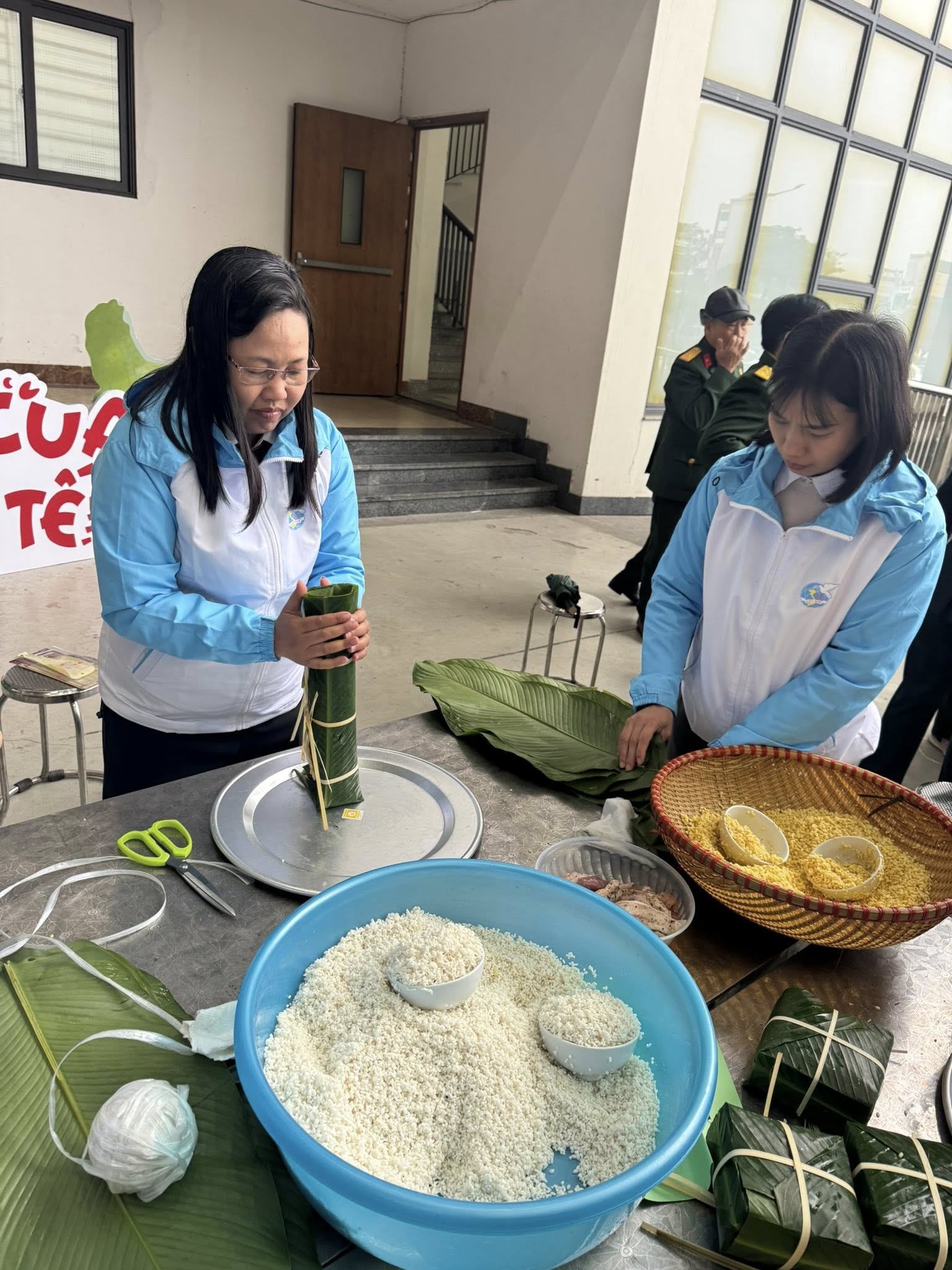 Hội LHPN xã Đông Anh giành giải Nhất hội thi gói bánh chưng Tết - ảnh 7