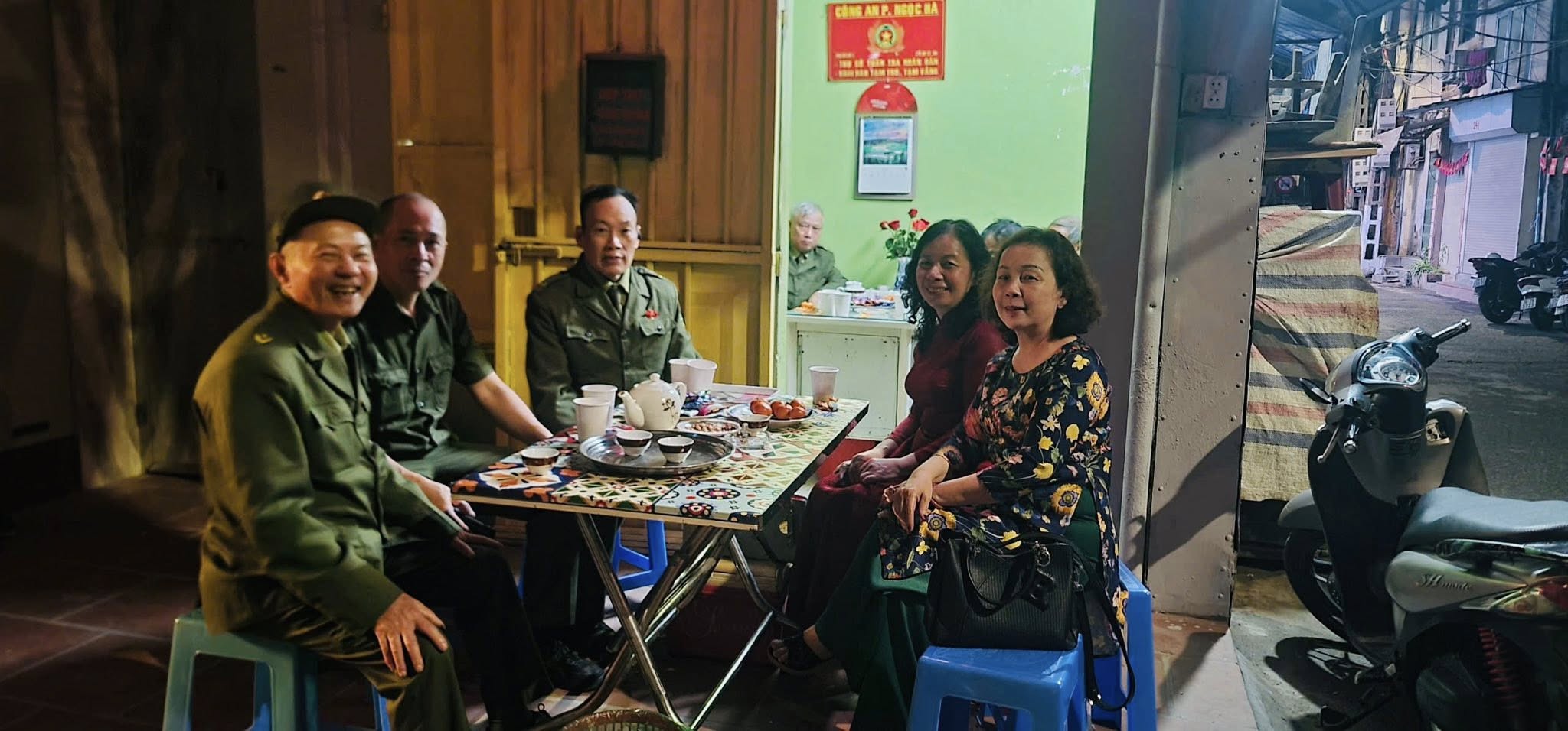 Phụ nữ Ngọc Hà: Tham gia tuần tra, giữ gìn an ninh dịp Tết - ảnh 3