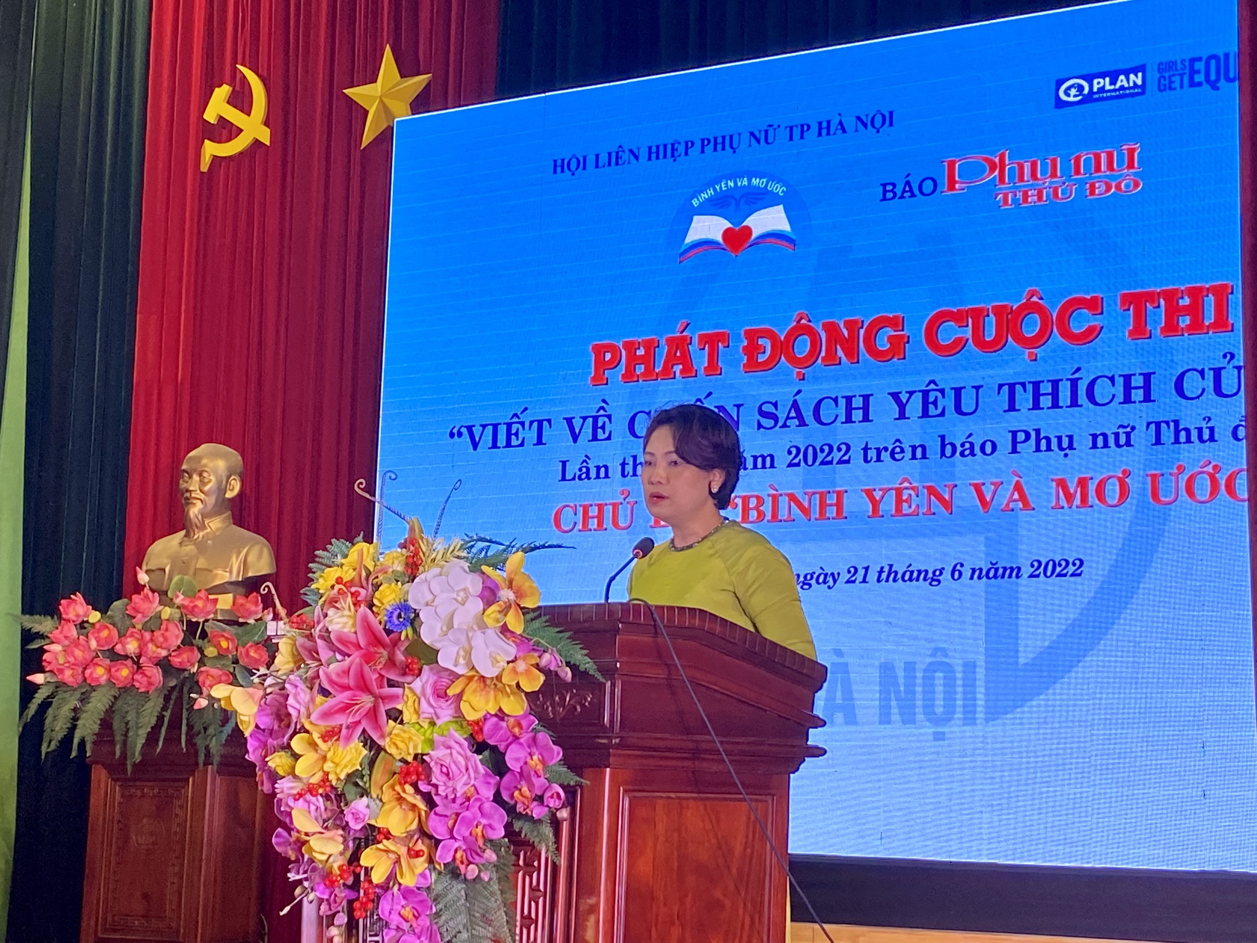 Phát động cuộc thi “Viết về cuốn sách yêu thích của bạn” lần thứ I trên báo Phụ nữ Thủ đô - ảnh 8