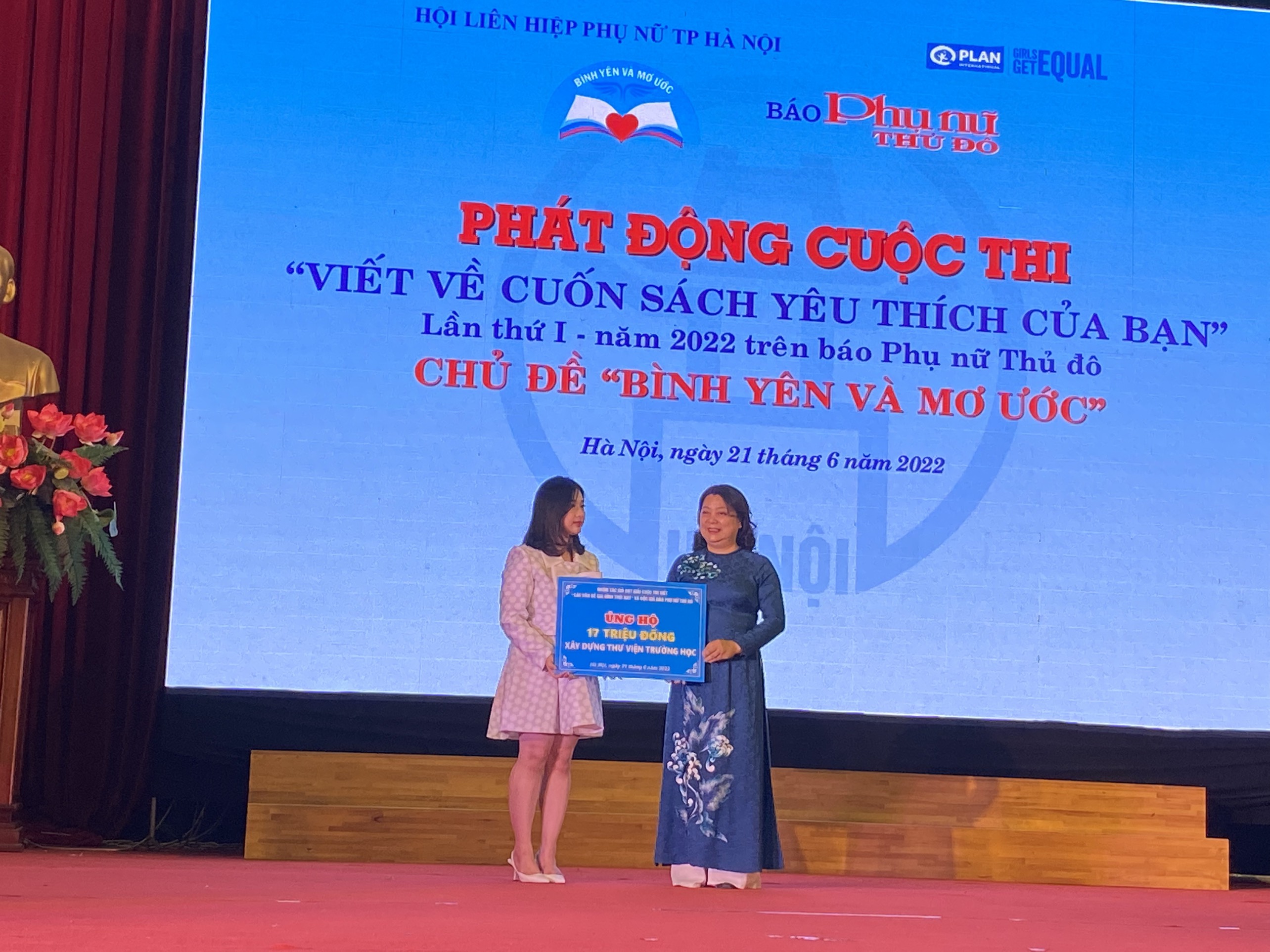 Phát động cuộc thi “Viết về cuốn sách yêu thích của bạn” lần thứ I trên báo Phụ nữ Thủ đô - ảnh 5