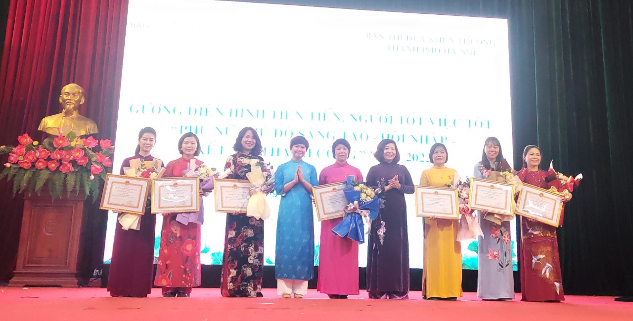Vinh danh 17 gương điển hình Phụ nữ Thủ đô sáng tạo - hội nhập năm 2022 - ảnh 13