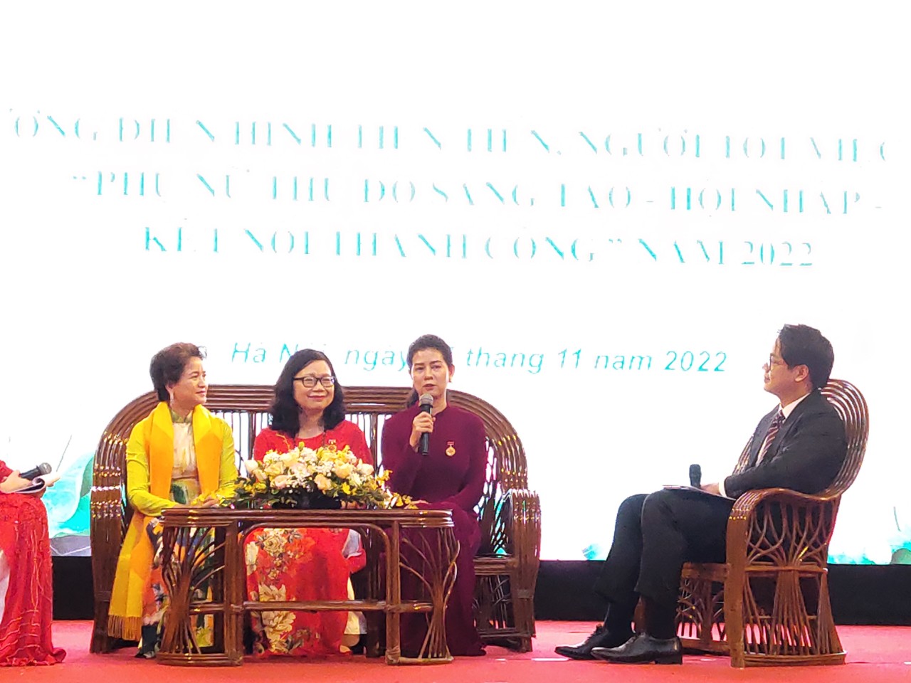 Vinh danh 17 gương điển hình Phụ nữ Thủ đô sáng tạo - hội nhập năm 2022 - ảnh 7