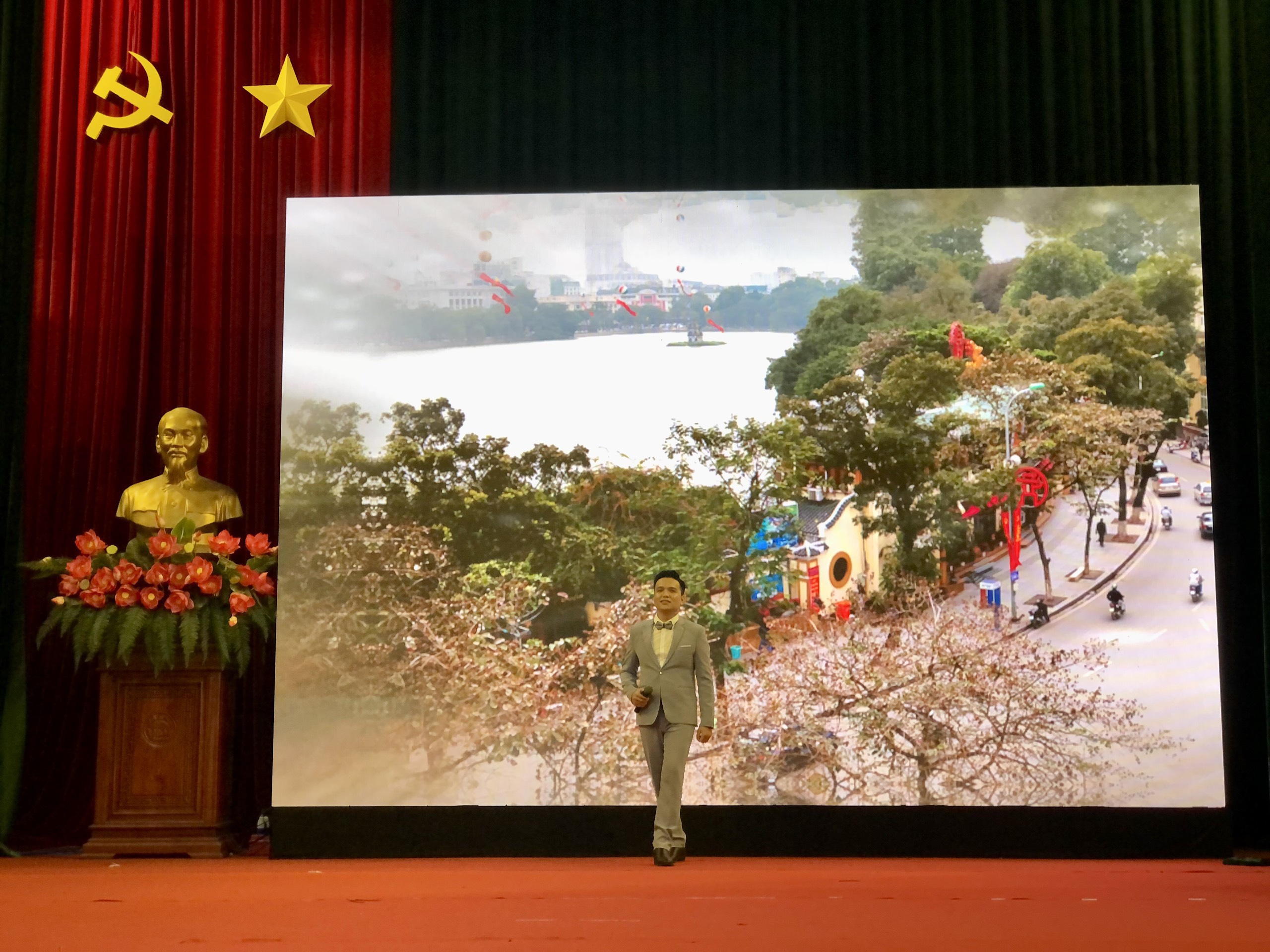 Vinh danh 17 gương điển hình Phụ nữ Thủ đô sáng tạo - hội nhập năm 2022 - ảnh 2