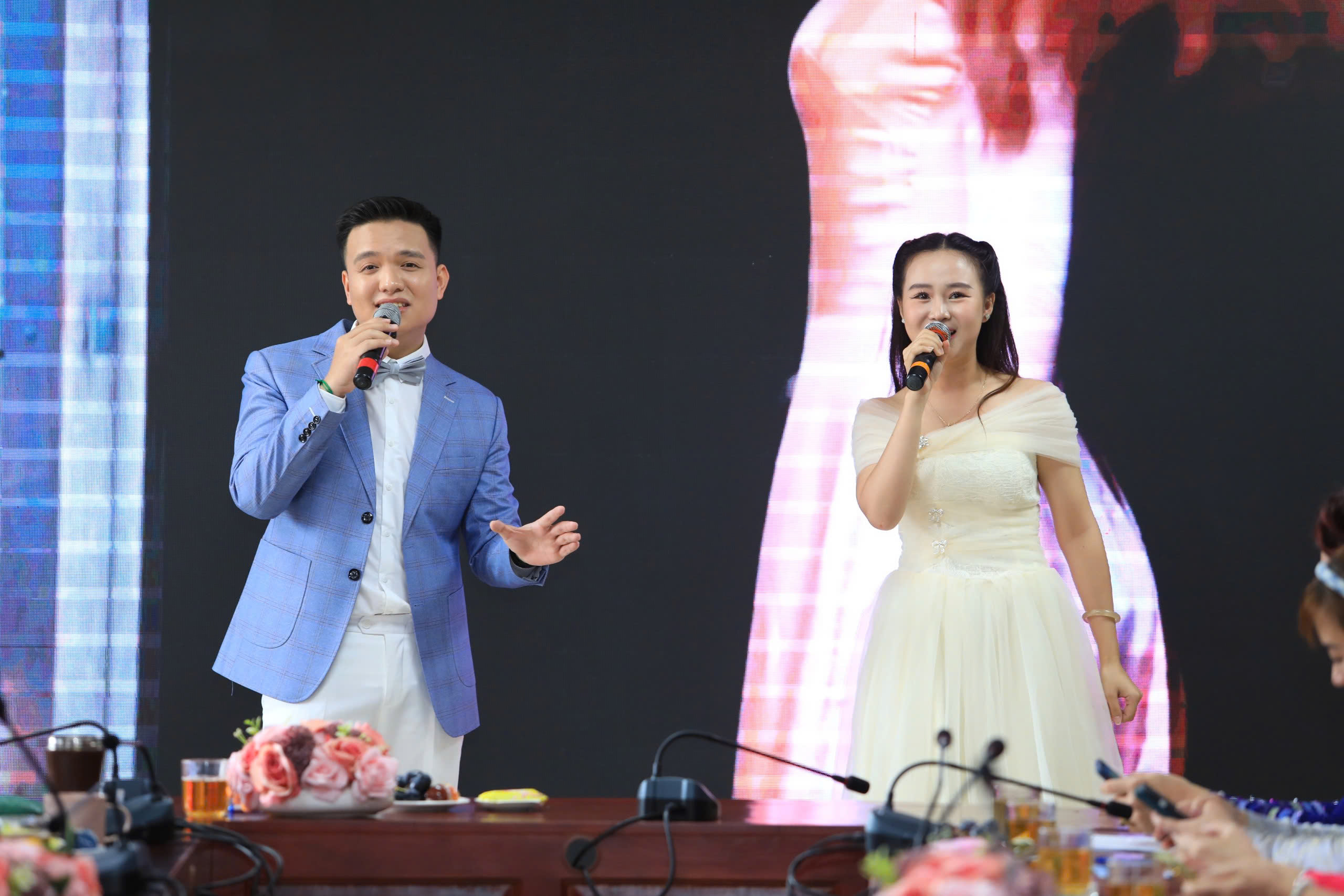Trực tiếp Giao lưu gương điển hình tiên tiến “Phụ nữ Thủ đô Tự tin - Hội nhập - Kết nối thành công” năm 2025 - ảnh 2