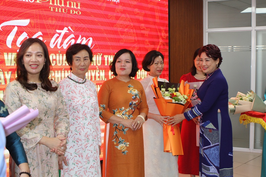 Trực tiếp Tọa đàm “Phát huy vai trò của phụ nữ Thủ đô trong xây dựng Đảng, xây dựng chính quyền, chuyển đổi số vững bước vào kỷ nguyên mới“ - ảnh 5