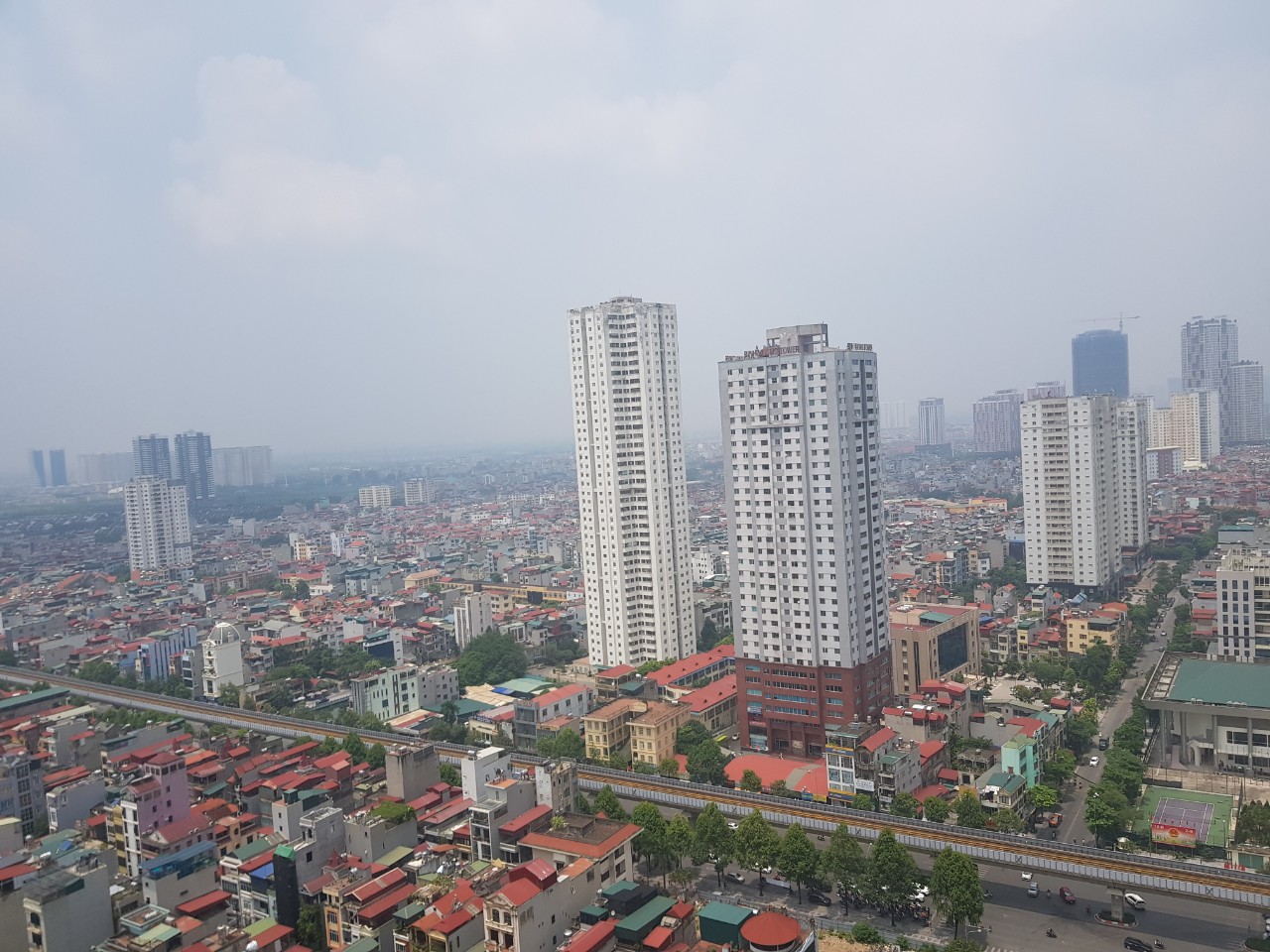 Hà Nội lập đoàn kiểm tra công tác quản lý nhà nước về vận hành, sử dụng chung cư ở 5 quận - ảnh 1