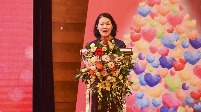 Tôn vinh 100 người hiến máu tiêu biểu toàn quốc năm 2022 - ảnh 1