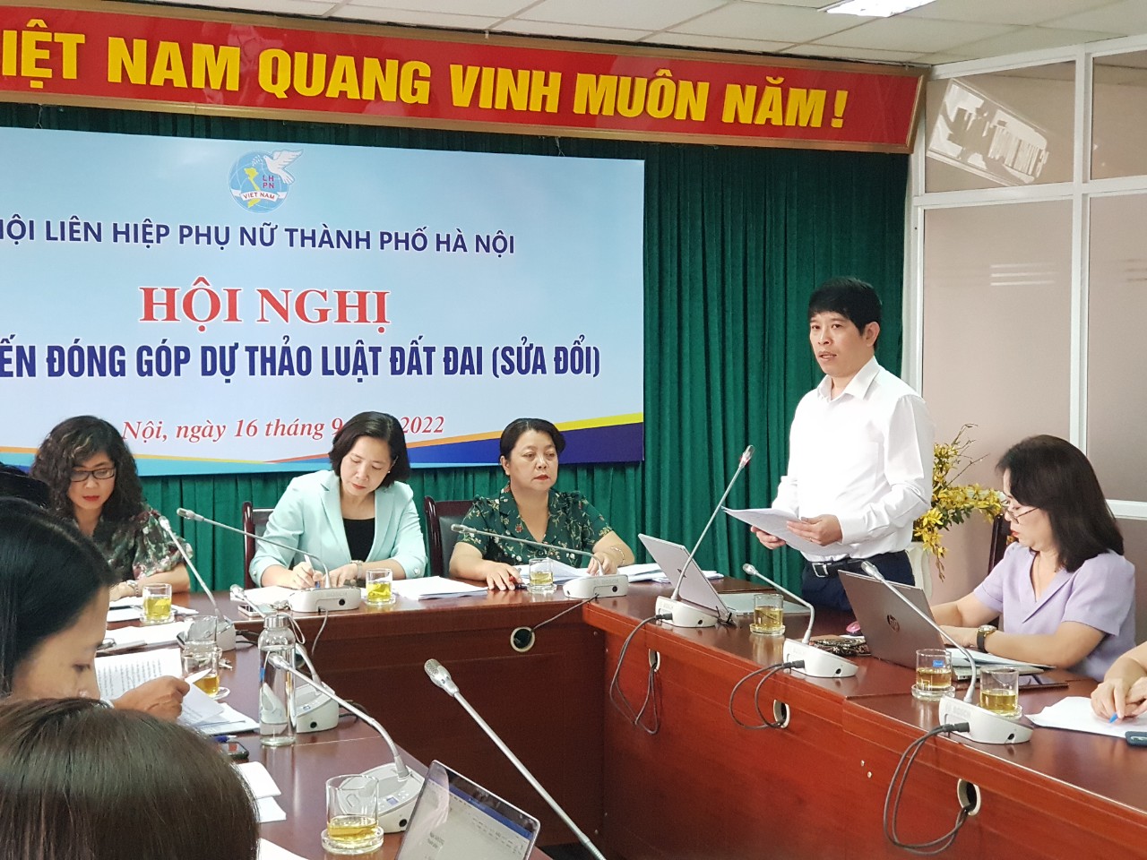 Hội LHPN Hà Nội tổ chức Hội nghị đóng góp dự thảo Luật Đất đai (sửa đổi) - ảnh 3