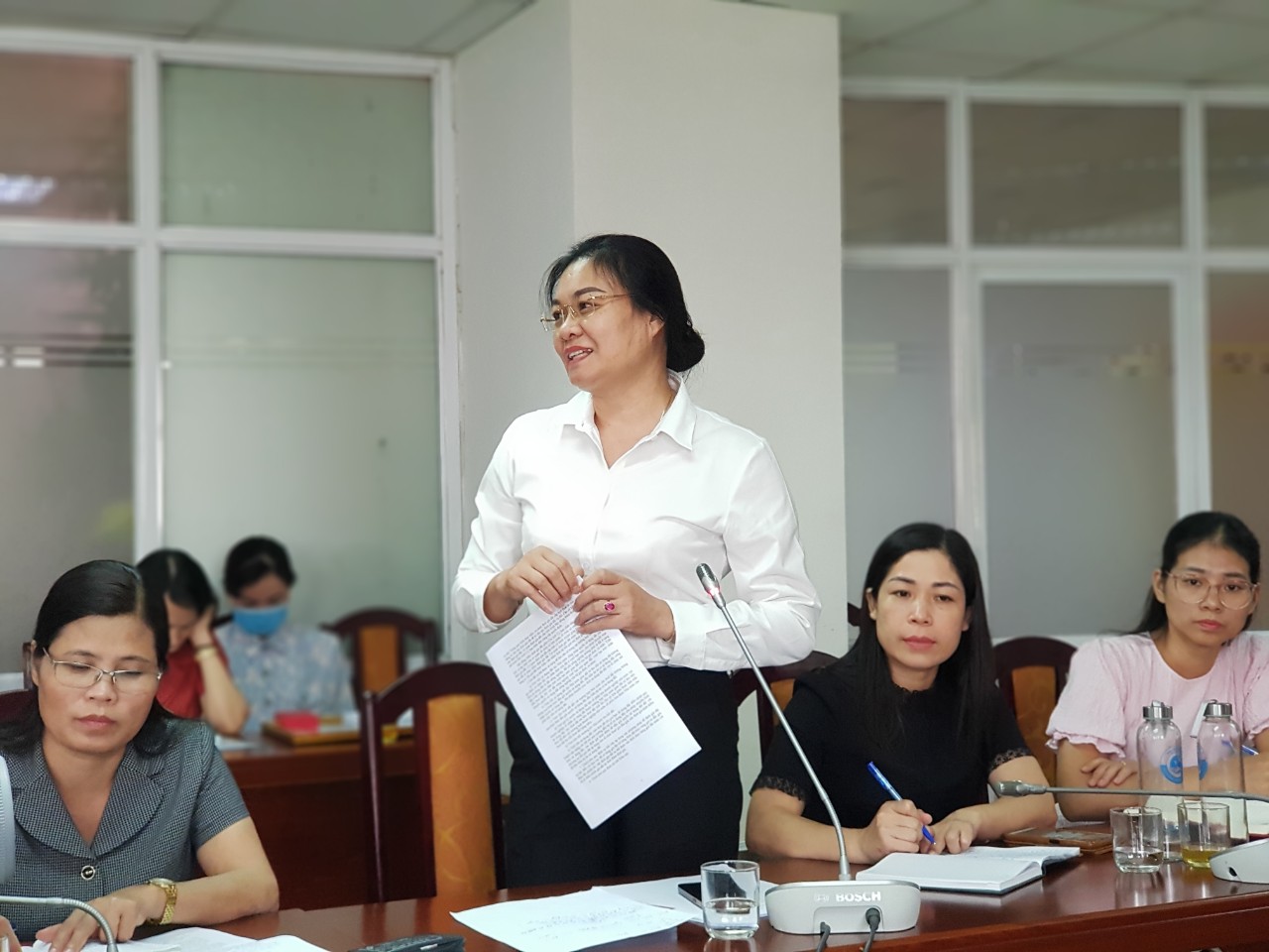 Hội LHPN Hà Nội tổ chức Hội nghị đóng góp dự thảo Luật Đất đai (sửa đổi) - ảnh 8