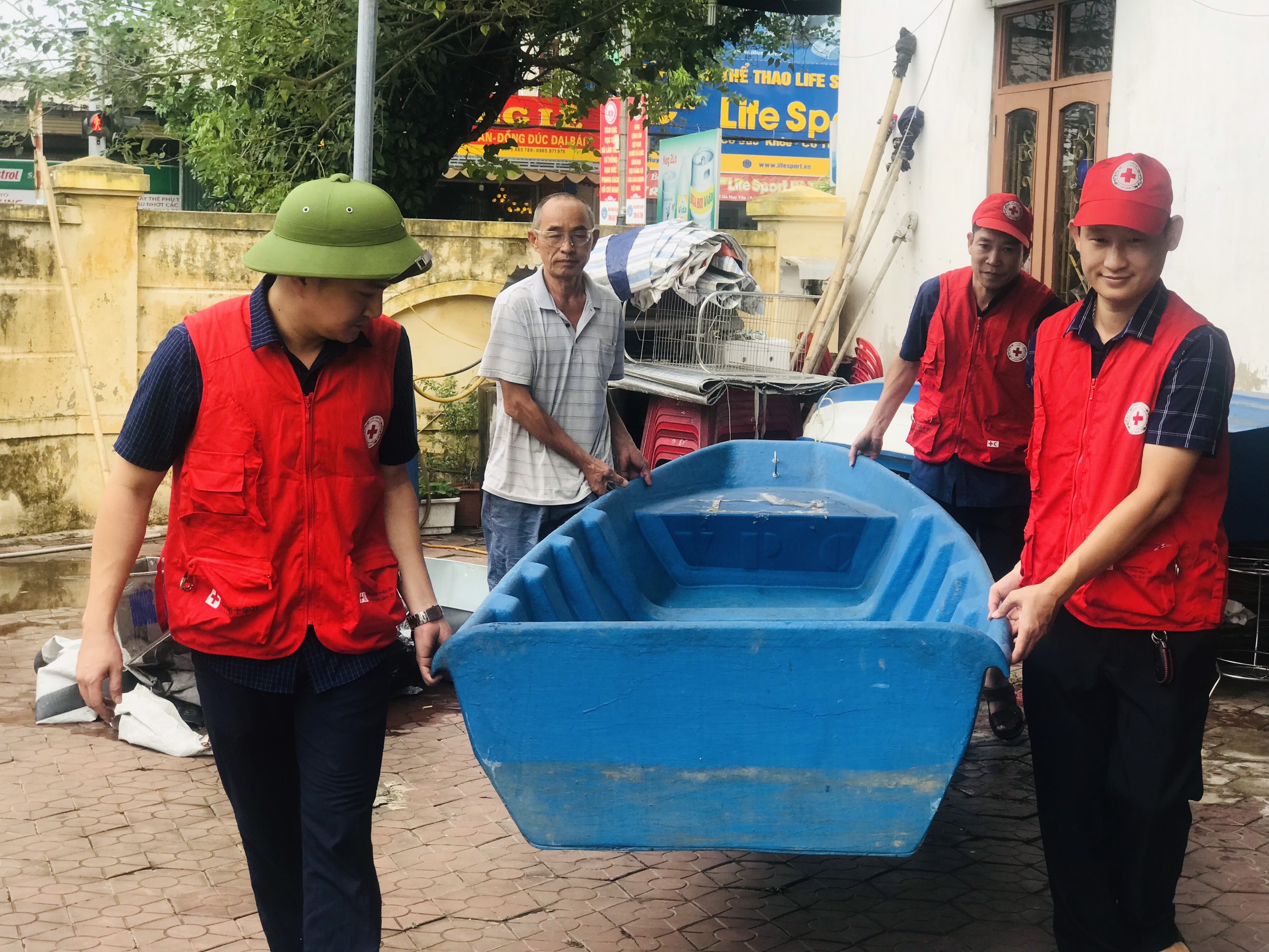 Hội Chữ thập đỏ Việt Nam: Ứng phó khẩn cấp với cơn bão số 4 (bão Noru) - ảnh 1