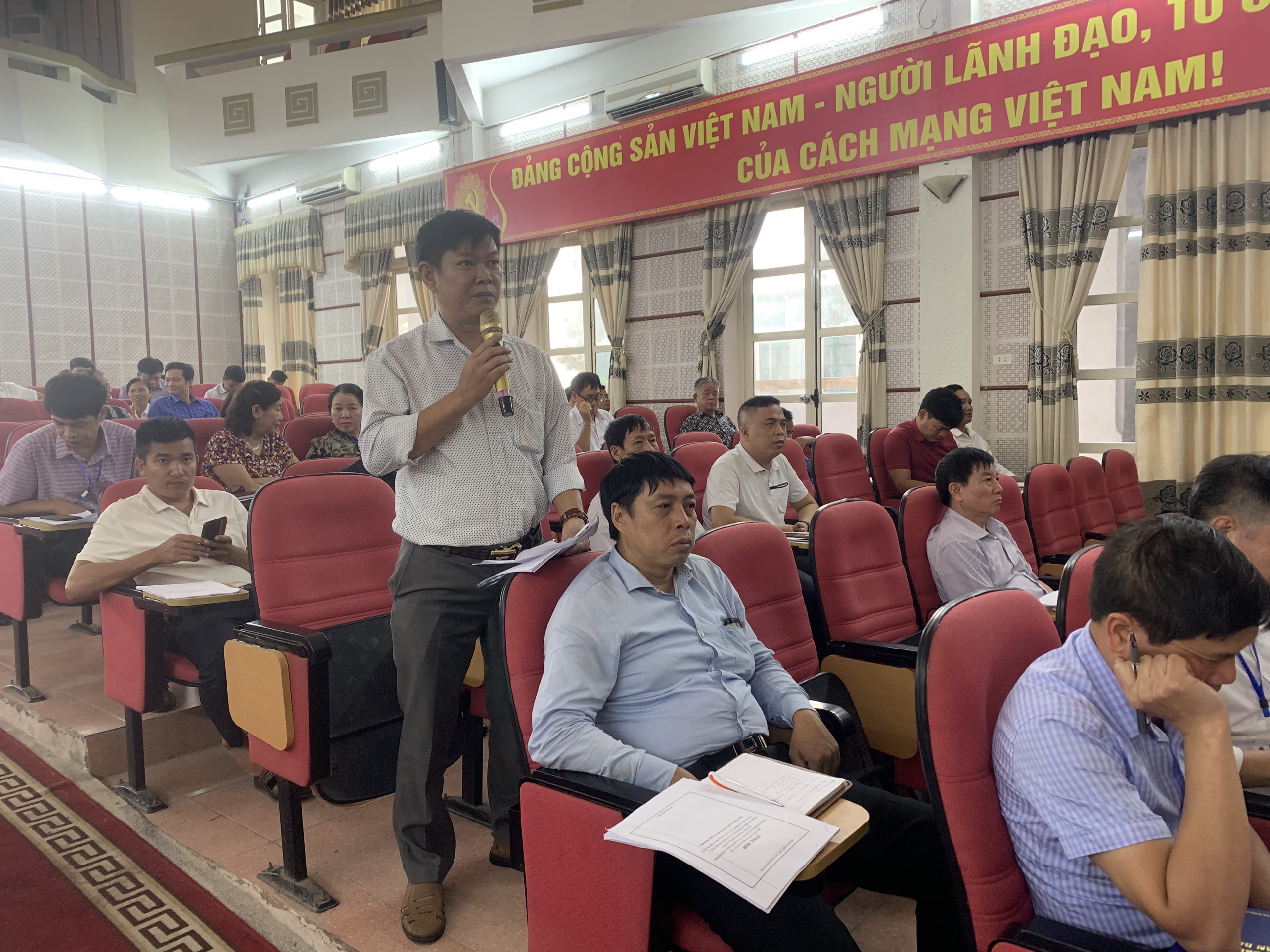 Cử tri huyện Hoài Đức quan tâm vấn đề nhà chung cư, dự án treo - ảnh 5