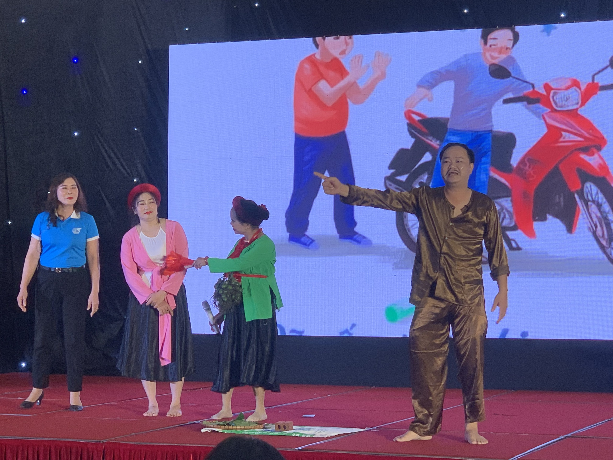 Tổng kết, giao lưu sáng kiến an toàn giao thông và Ký kết chương trình phối hợp giai đoạn 2022-2027 - ảnh 2